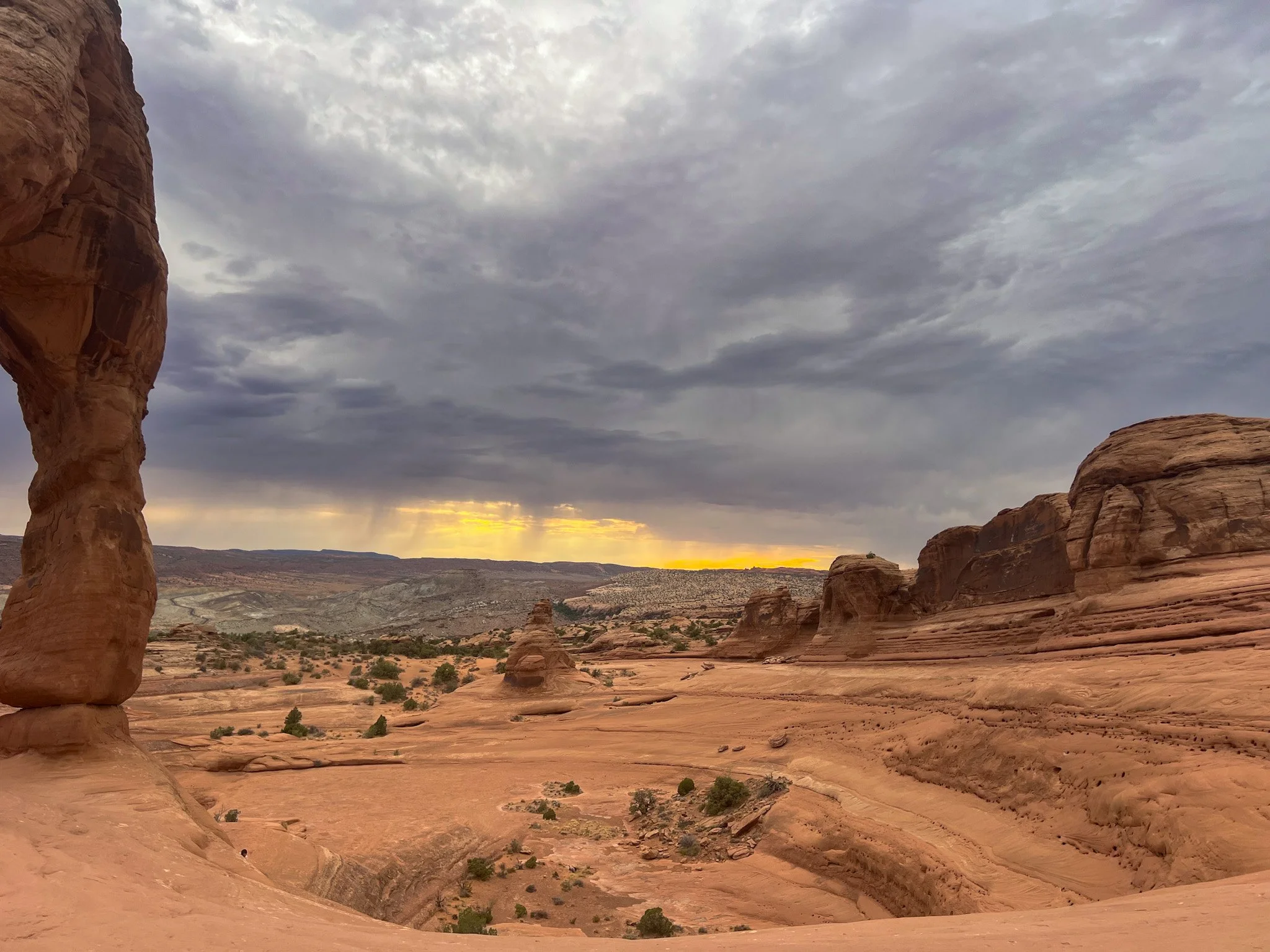 Mesa Arch sunrise and sunset spots in Moab