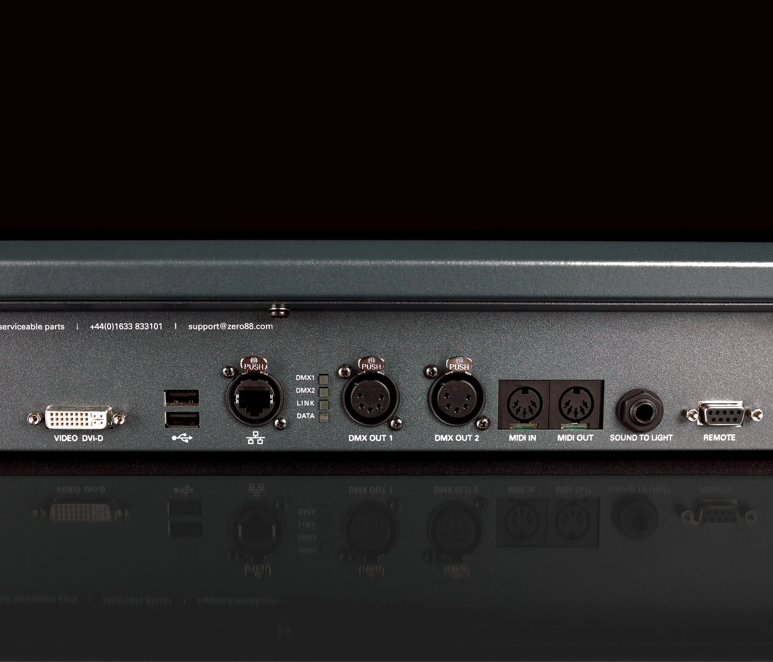 zero88 flx console rear io.jpg