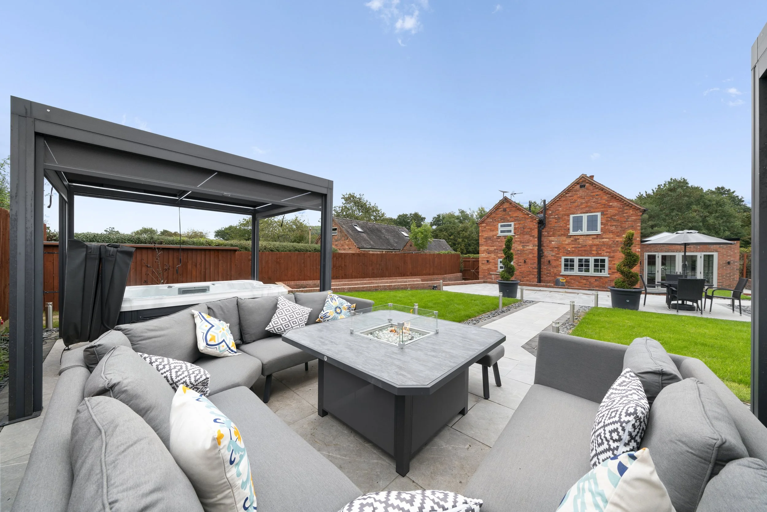 The Perfect 7-Day Staffordshire Holiday Itinerary from Blacksmiths Cottage