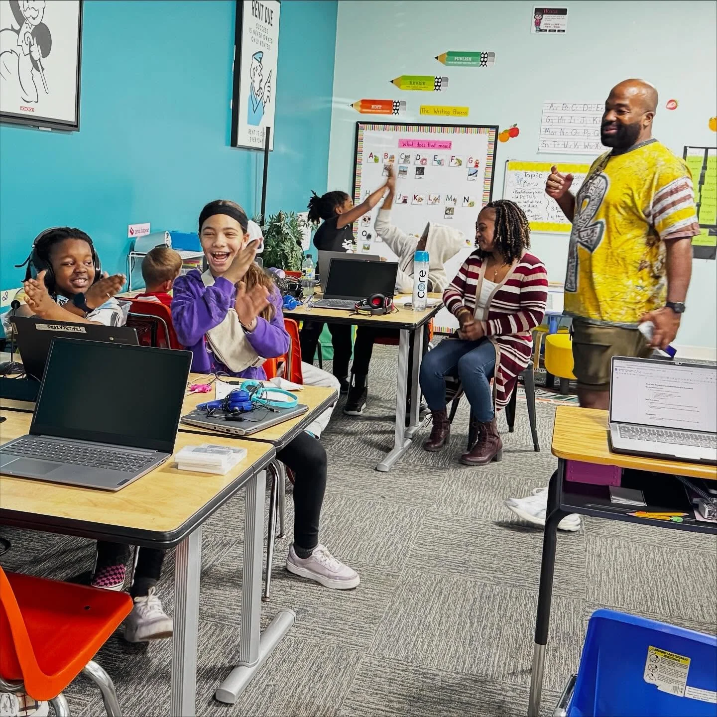 💚 Emotions have layers—and so do our stories. At our most recent Pulse & Purpose workshop, students explored their own emotions and experiences through storytelling.
And just like in the movie Soul, they found that purpose, passion, and a