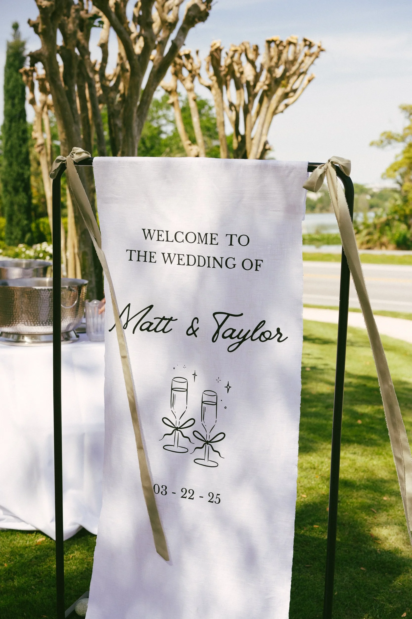 Taylor-Matt-Wedding-Previews-25.jpg