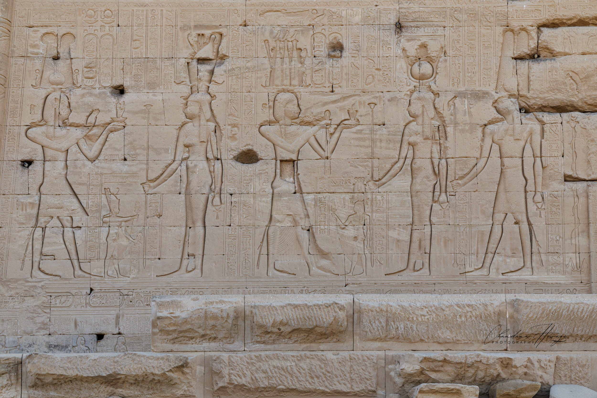 Dendara - cleopatra VII-1.jpg