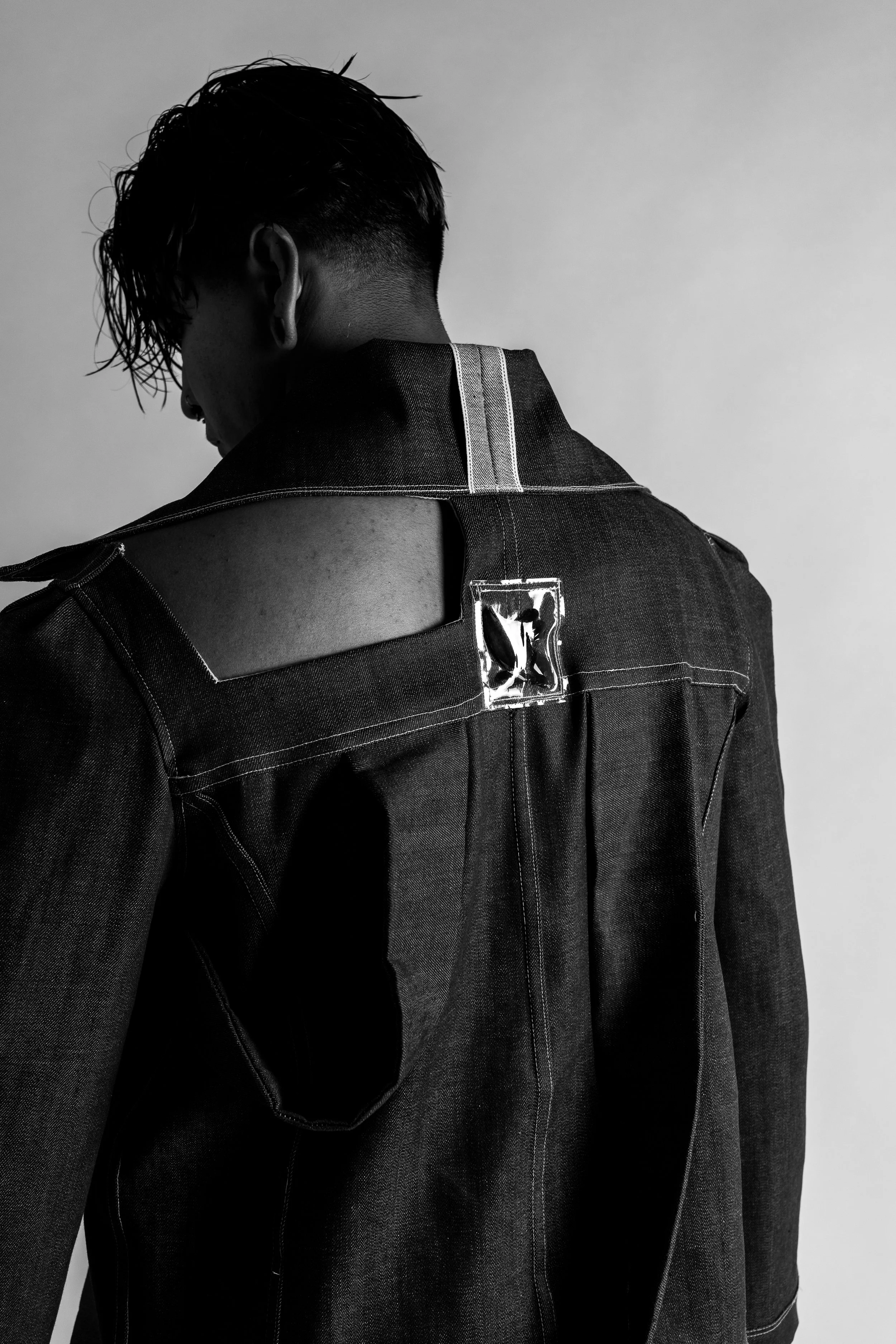 Alleyway Jacket Glass.jpg