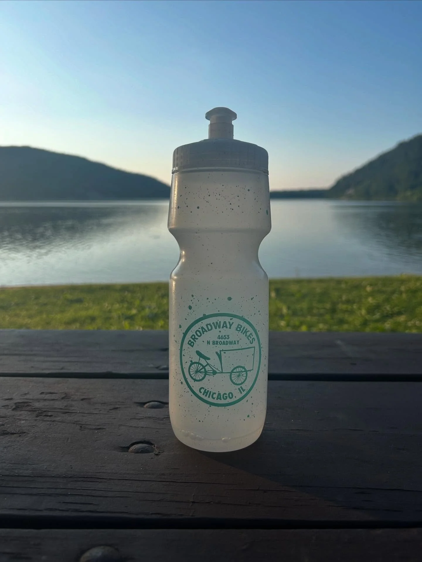 Wow! Thanks for this beautiful picture @em.isaacson - We love when our customers send us pics of our bottles looking so good out in the wild. 

There&rsquo;s still plenty of summer heat left to make use of your Broadway Bikes water bottle. Did we men
