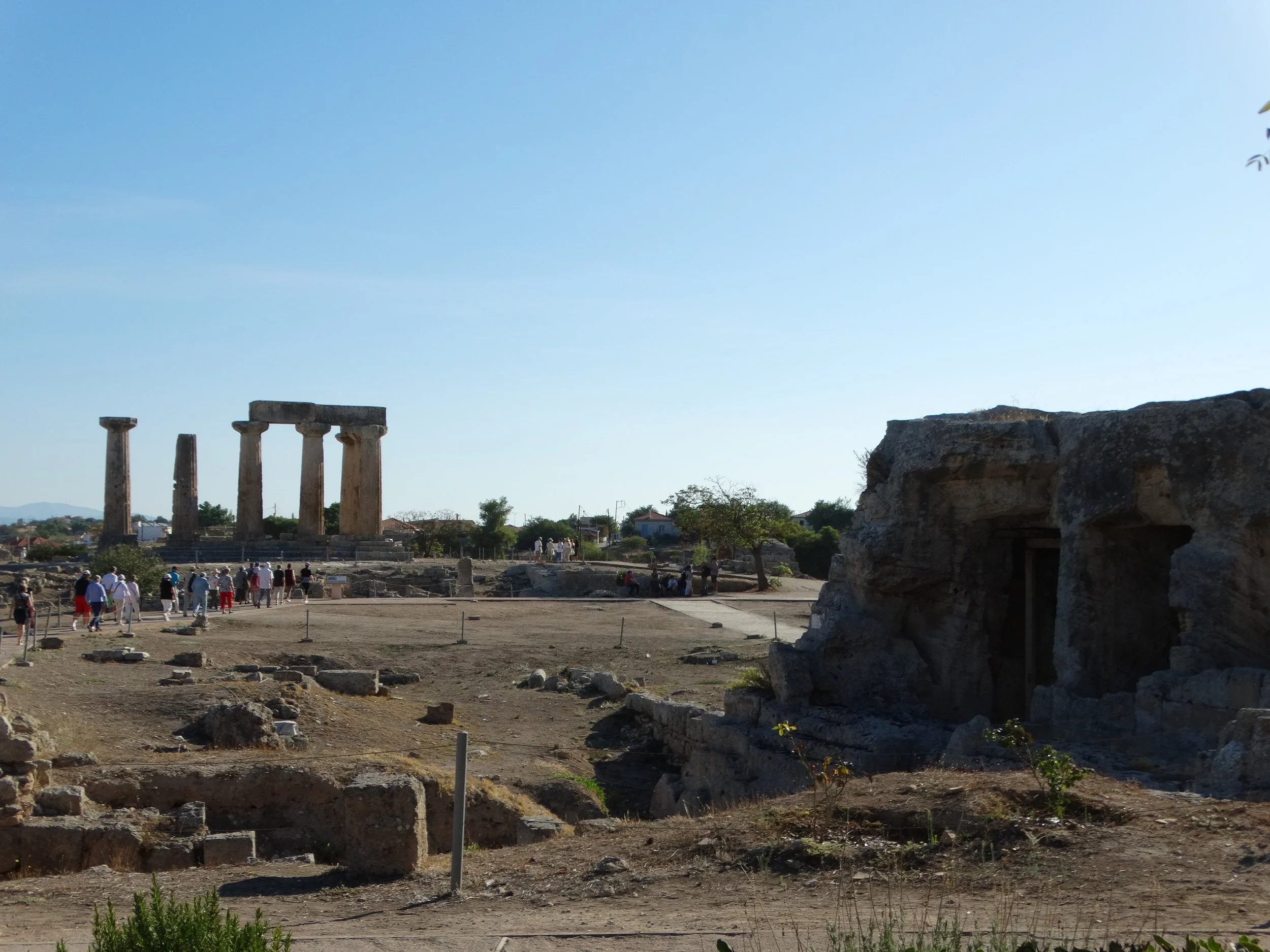 In the Shadow of Apollo: Paul and the Gospel in Corinth