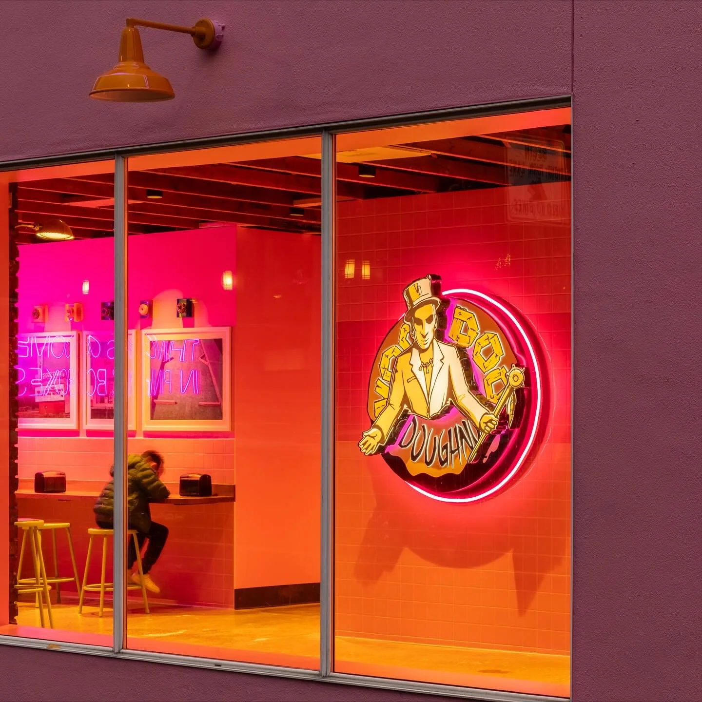 Just in time for spooky season, Voodoo Doughnuts Bellevue is now open! Always amazing for us to open a new Voodoo location, combining the energy of the brand with the local neighborhood vibes. Extra fun when it&rsquo;s close to home. 👻 🍩

#voodoo #
