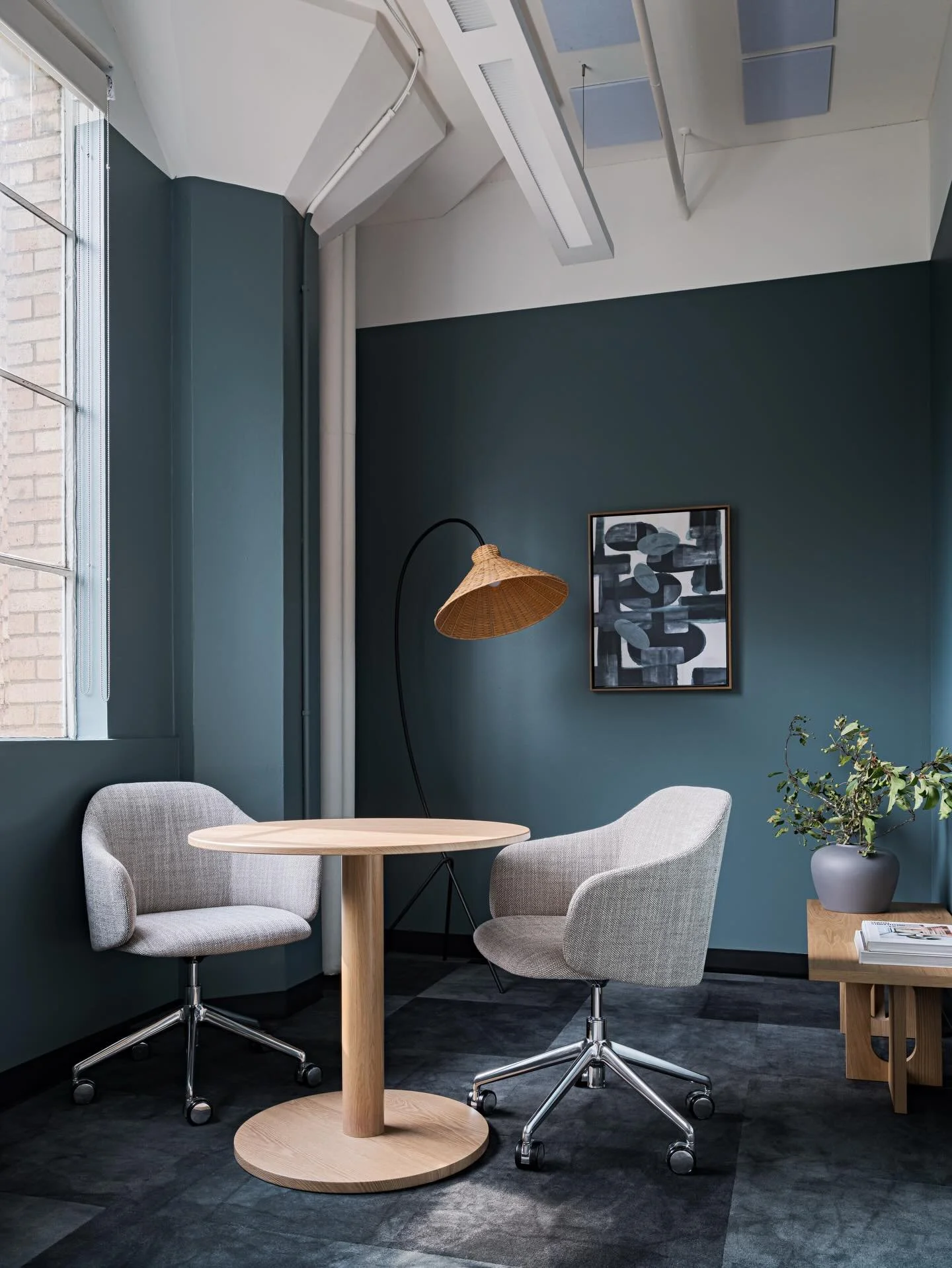 Things we are thankful for: Our lovely office. In the classic Terminal Sales Building, just off the market and across from Le Pichet, and designed by the best firm in town. 🤌

#workplace #design #seattle #office #palette #dwsco
-
📸: @roehnerrr