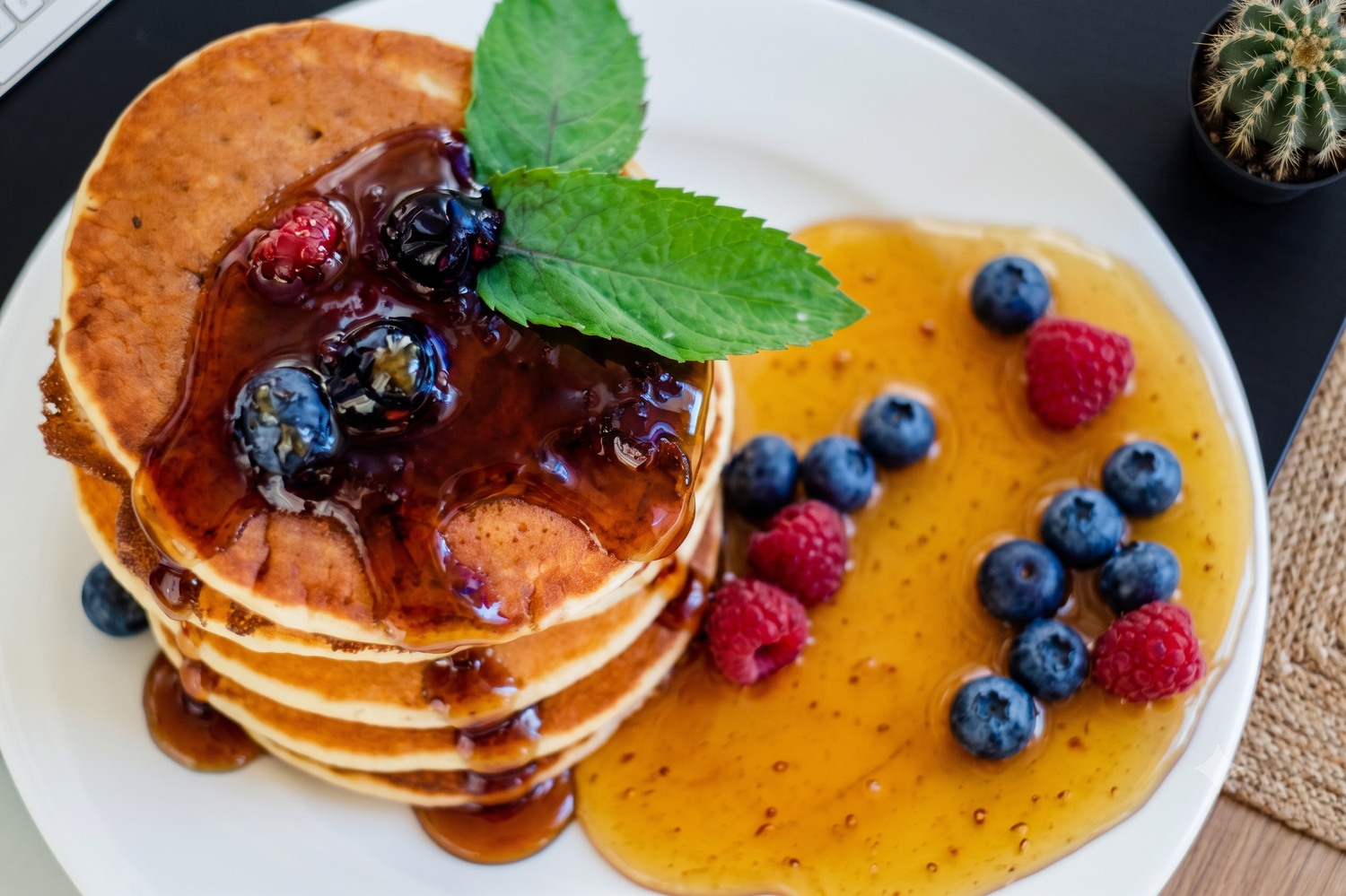 Pancakes with agave syrup drizzle
