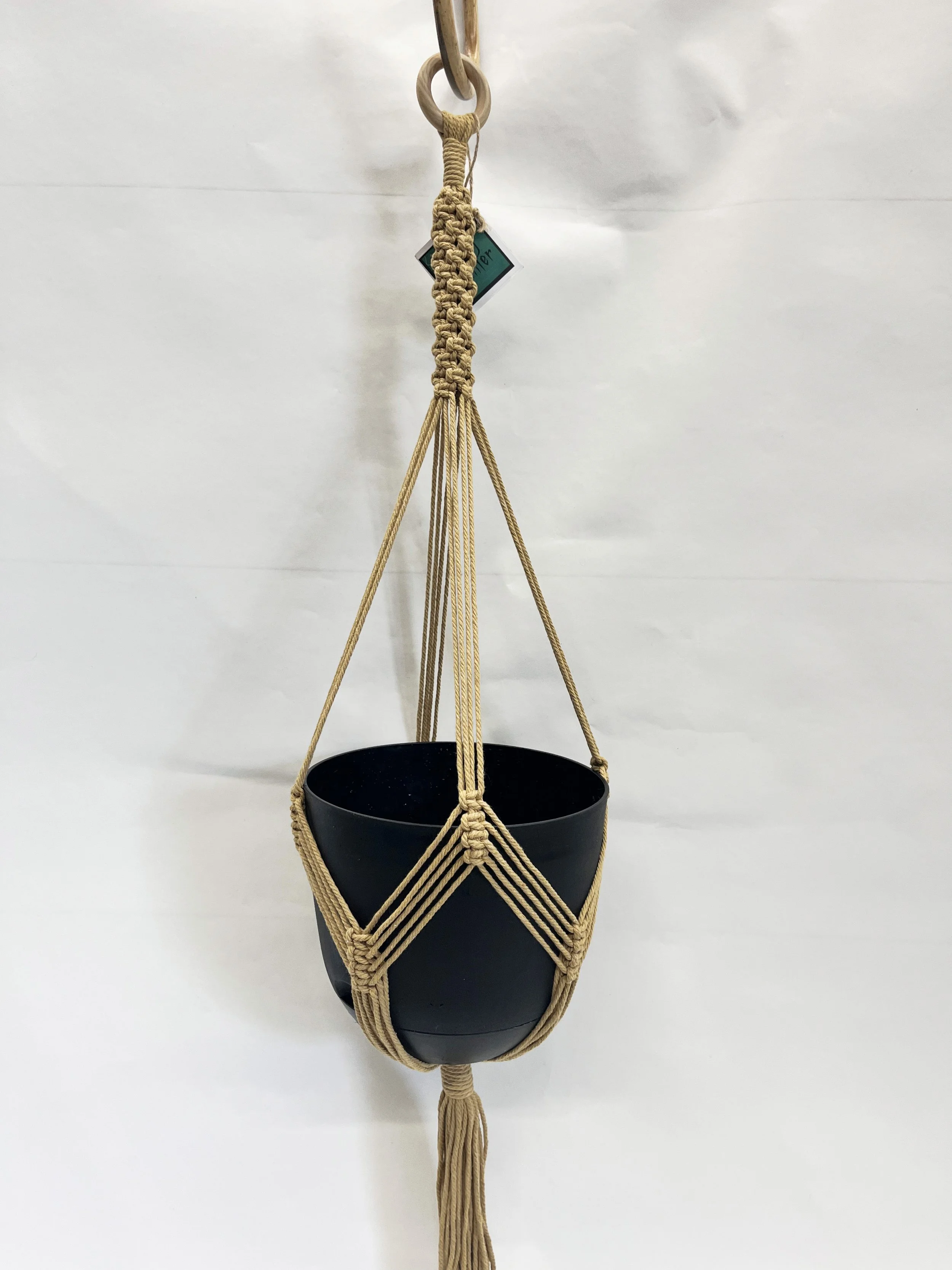 Large pot macramé hanger