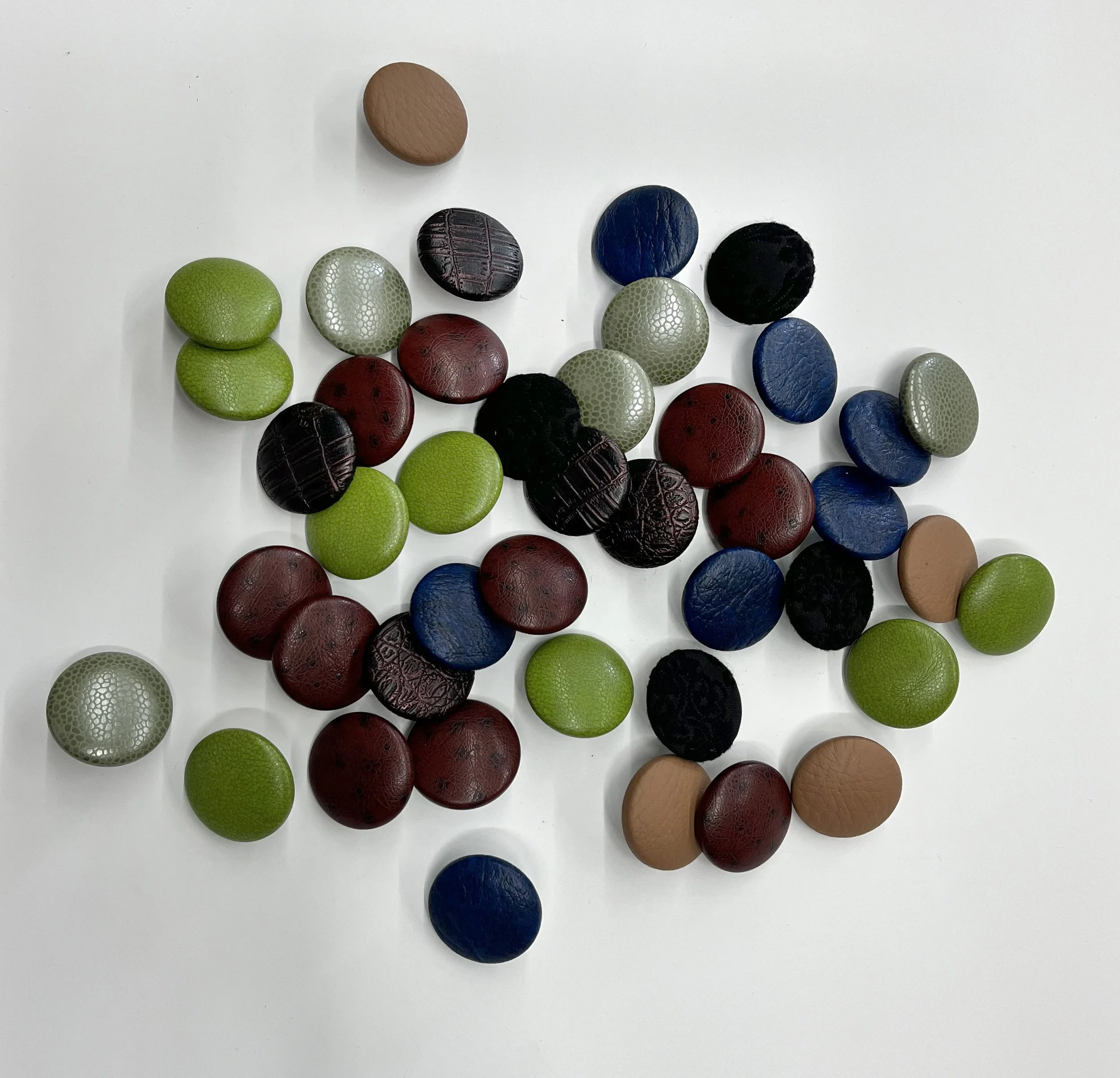 vinylbuttons_edit.jpg