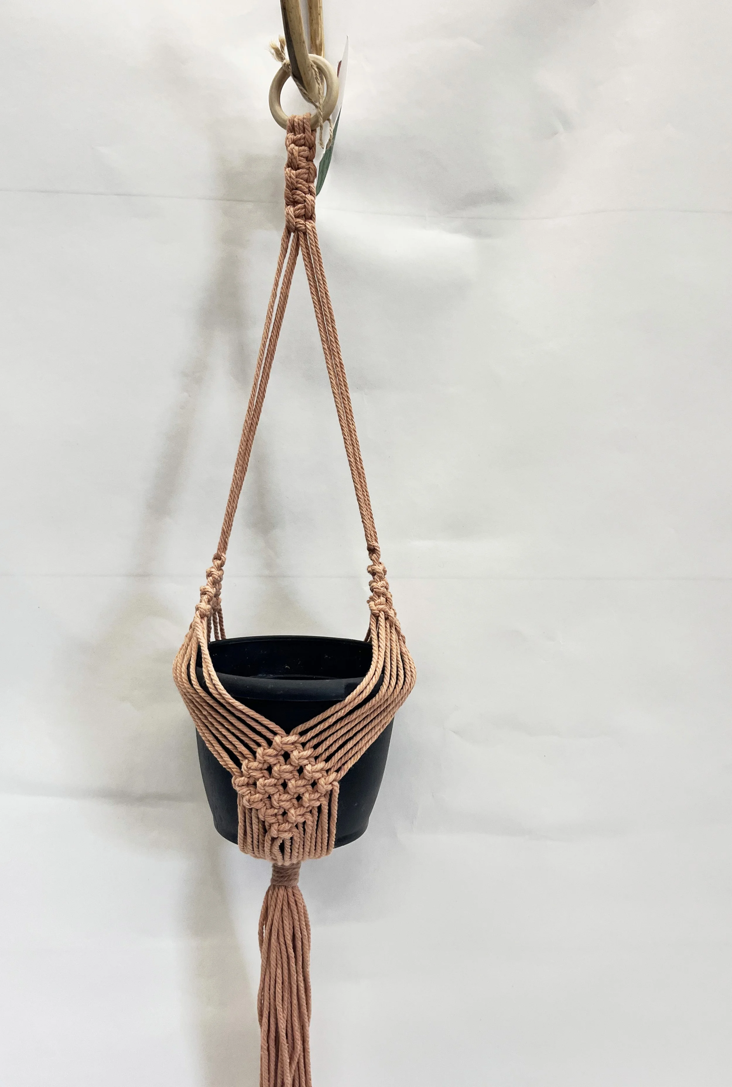 Diamond Macramé plant hanger