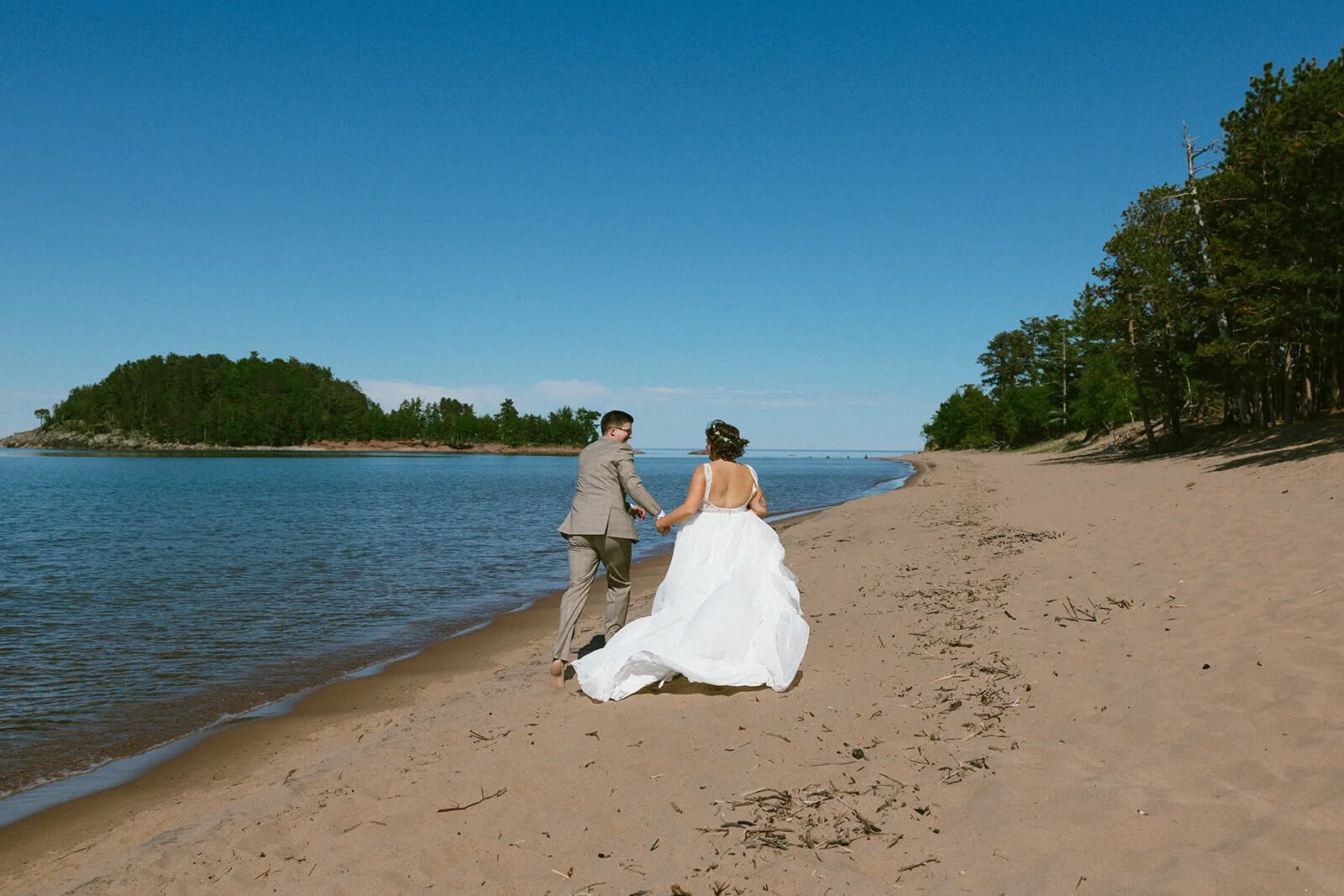 How to Get Married in Marquette, Michigan (Everything You Need to Know)