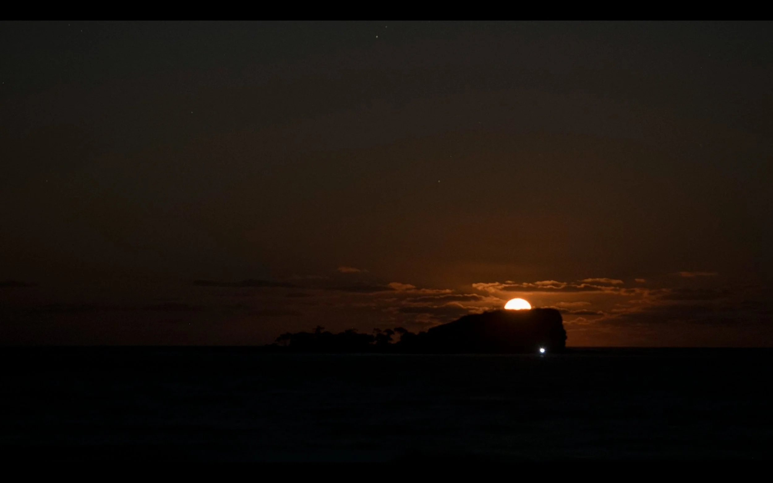 Mudjimba Island Moonrise - Sunshine Coast