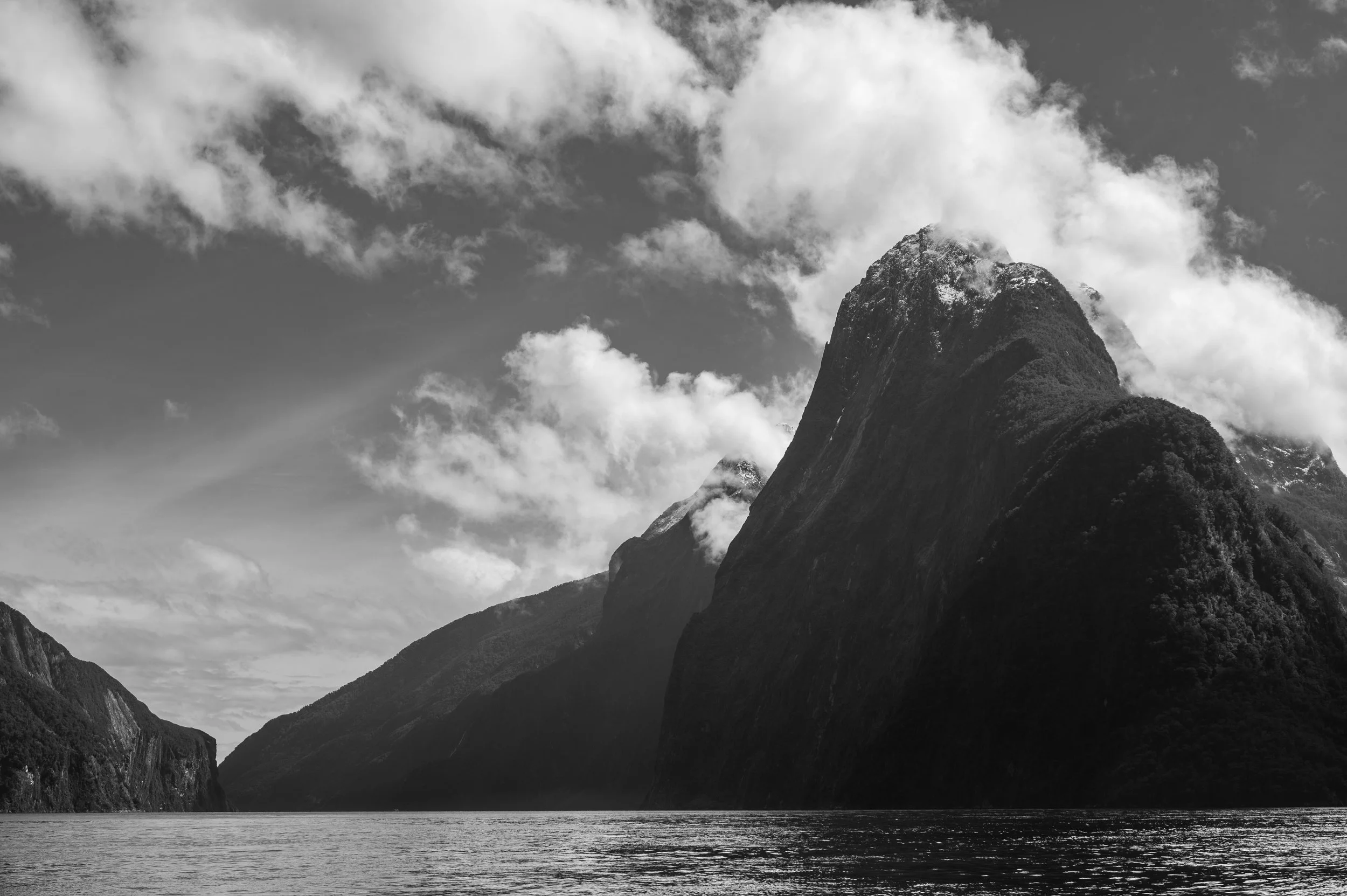 2025_NZ_Milford7.jpg