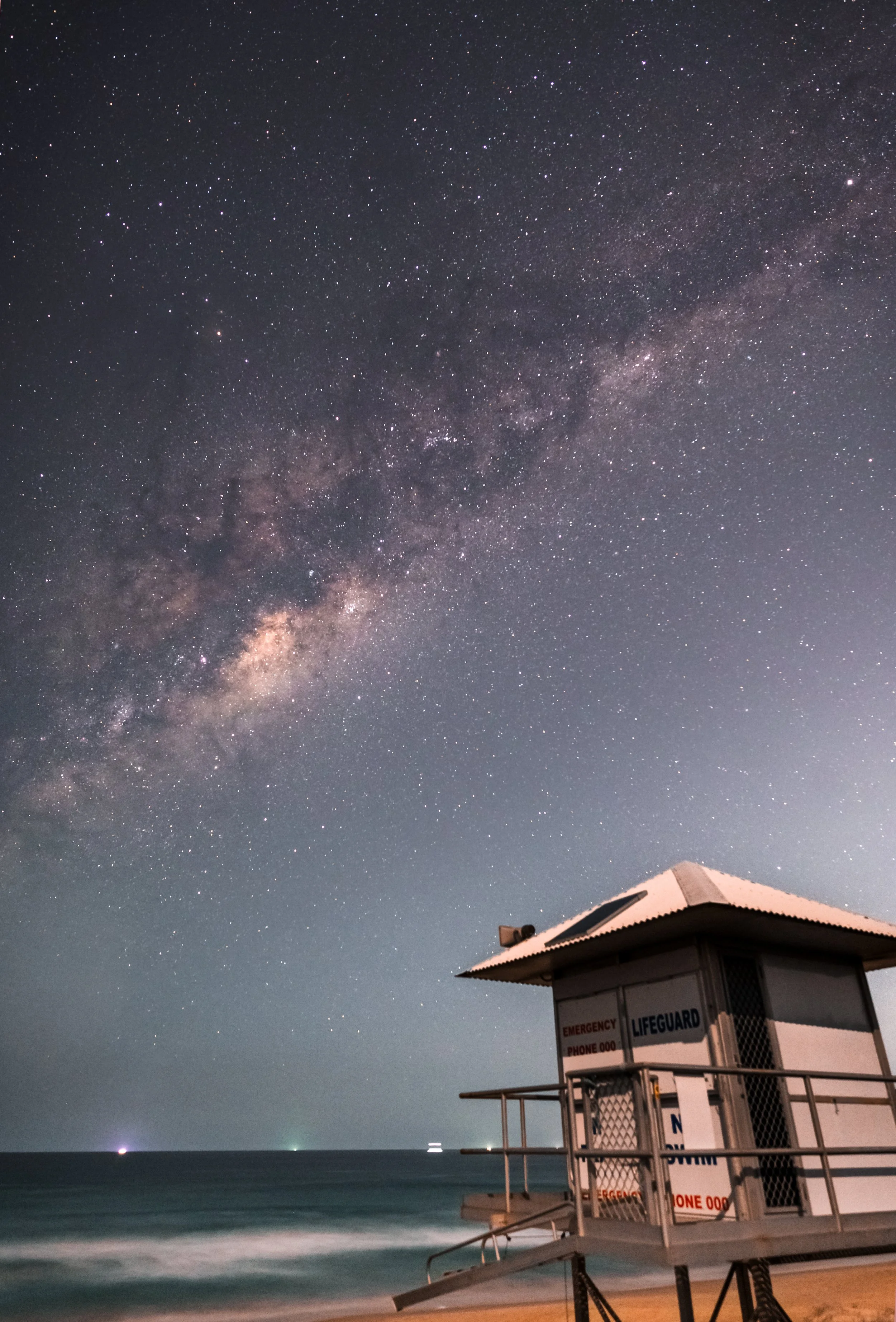 Mt Coolum Milkyway_Lifesaving Tower Close_Croped.jpg