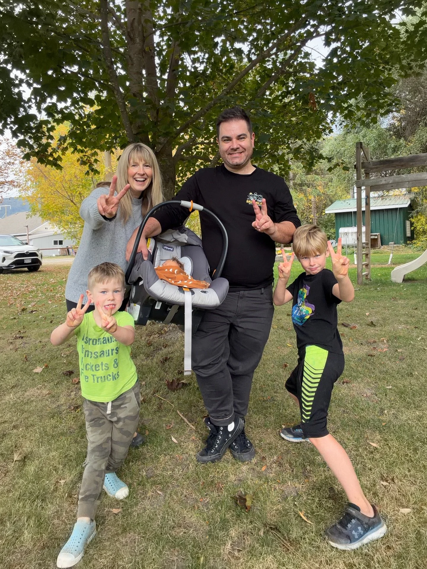 In the midst of newborn chaos, we still made sure to celebrate Tobias's 4th birthday! We took him out to @grassrootdairies for treats and even collected real eggs! Yay for our first family outing 🫶🏻

Happy 4th birthday, Tobias!