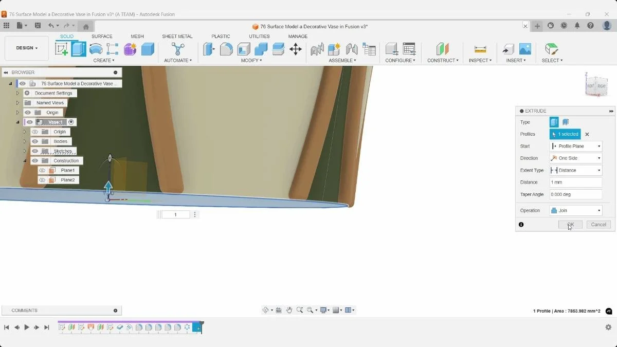 Extruding the bottom sketch to create the vase base in Autodesk Fusion.