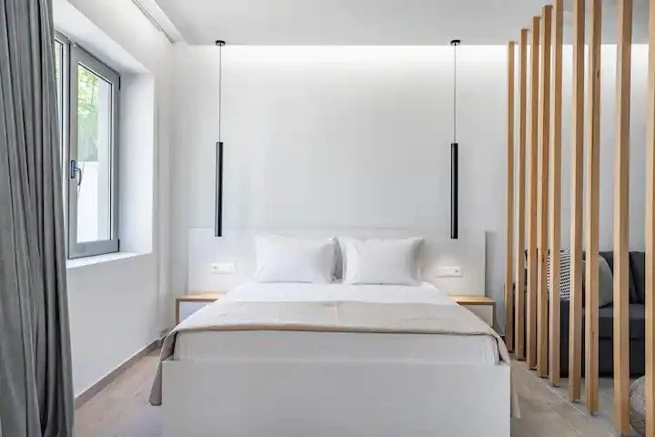 b3e1f11a-dd8d-49f2-9fbe-e115de7170b8.jpg