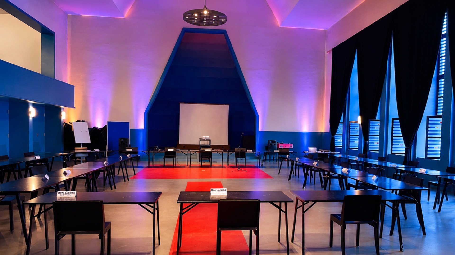 KIRCHENSAAL_4.jpg