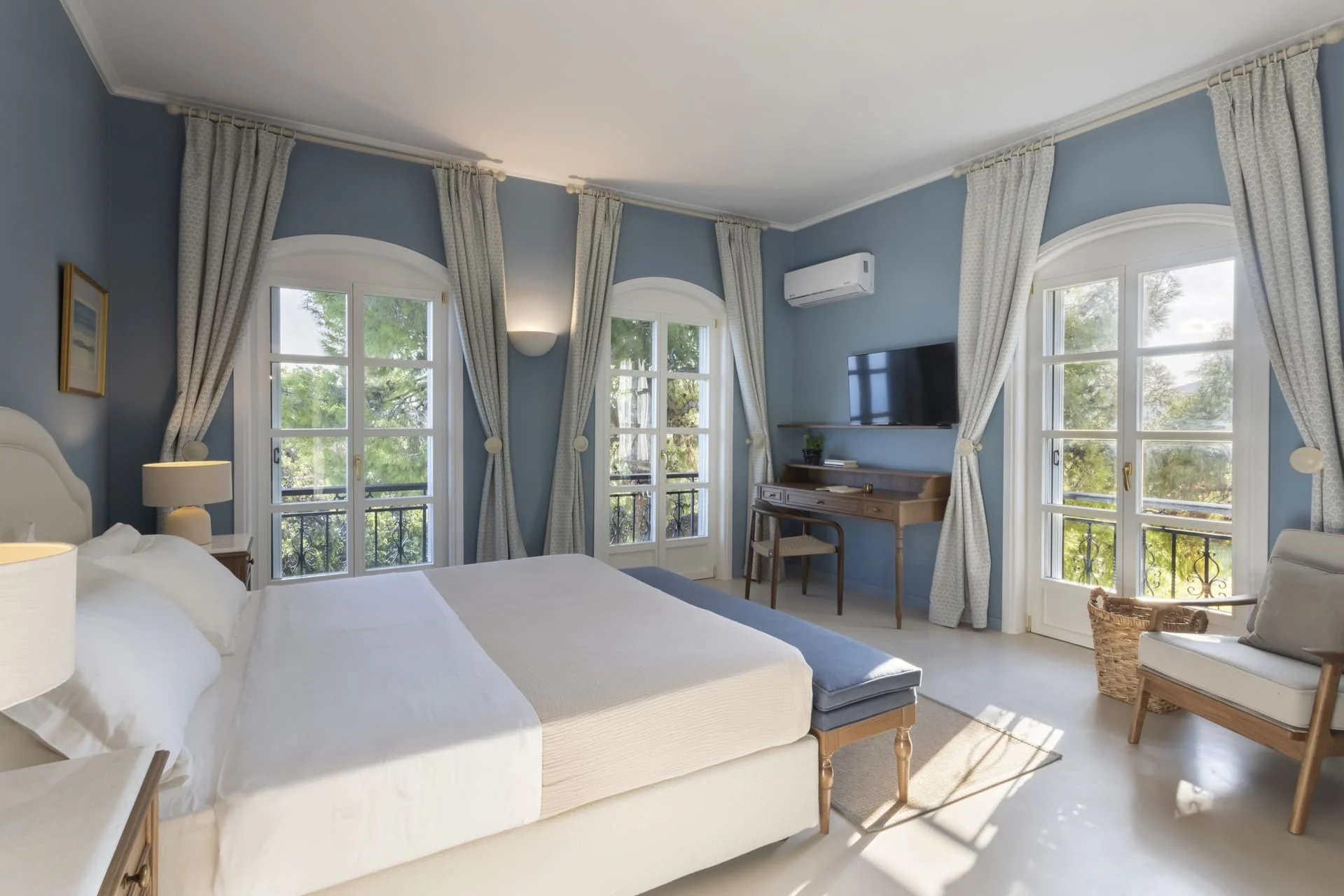 Iris Room.jpg