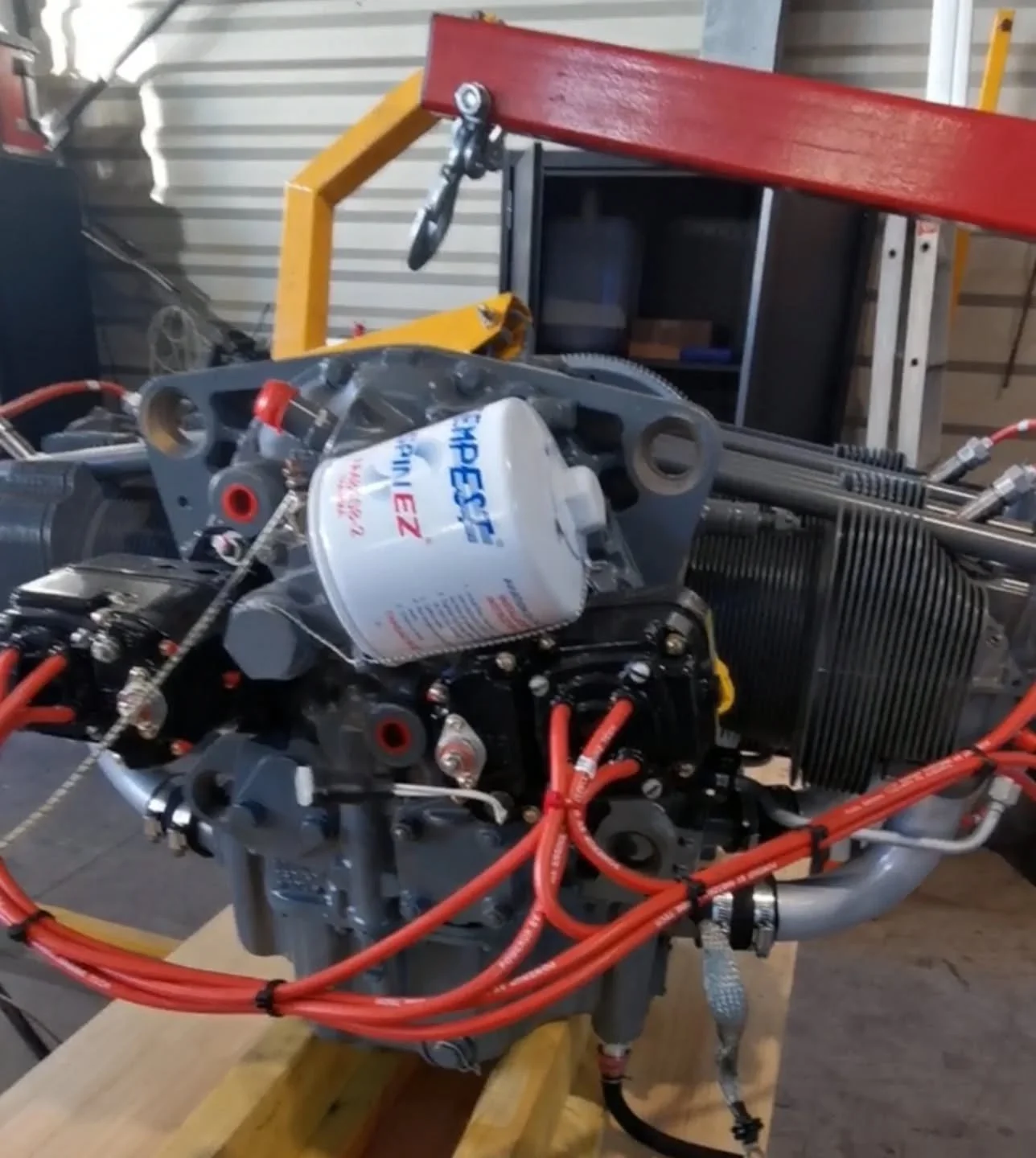 Moteur du R44 ! 

http://mountainhelico.com

#Helico #Mecanique #Vol #Passion #Pilote