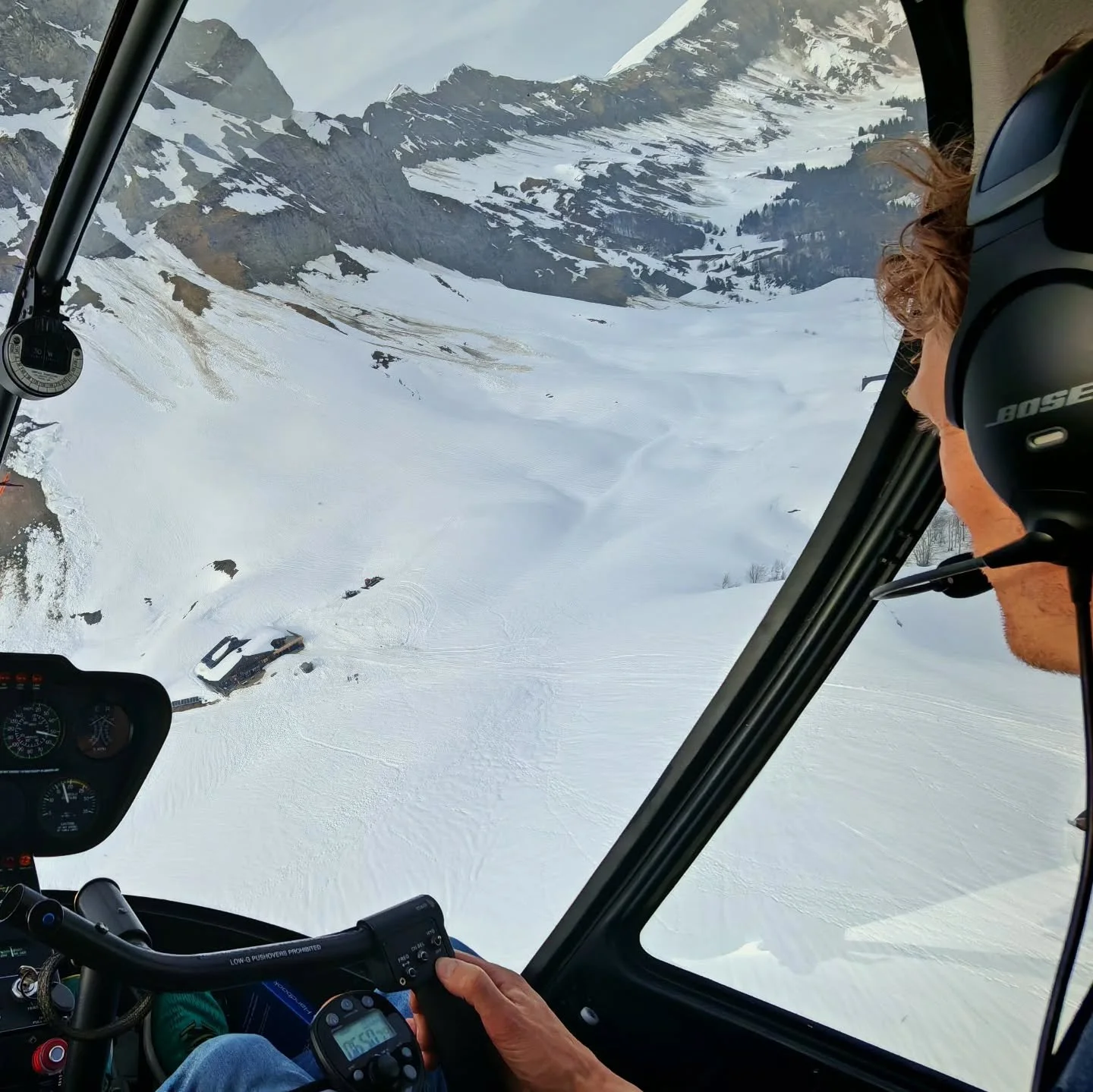 Passer dire bonjour &agrave; la famille en h&eacute;lico ! 

http://mountainhelico.com

#Helico #R44 #CPL #Montagne