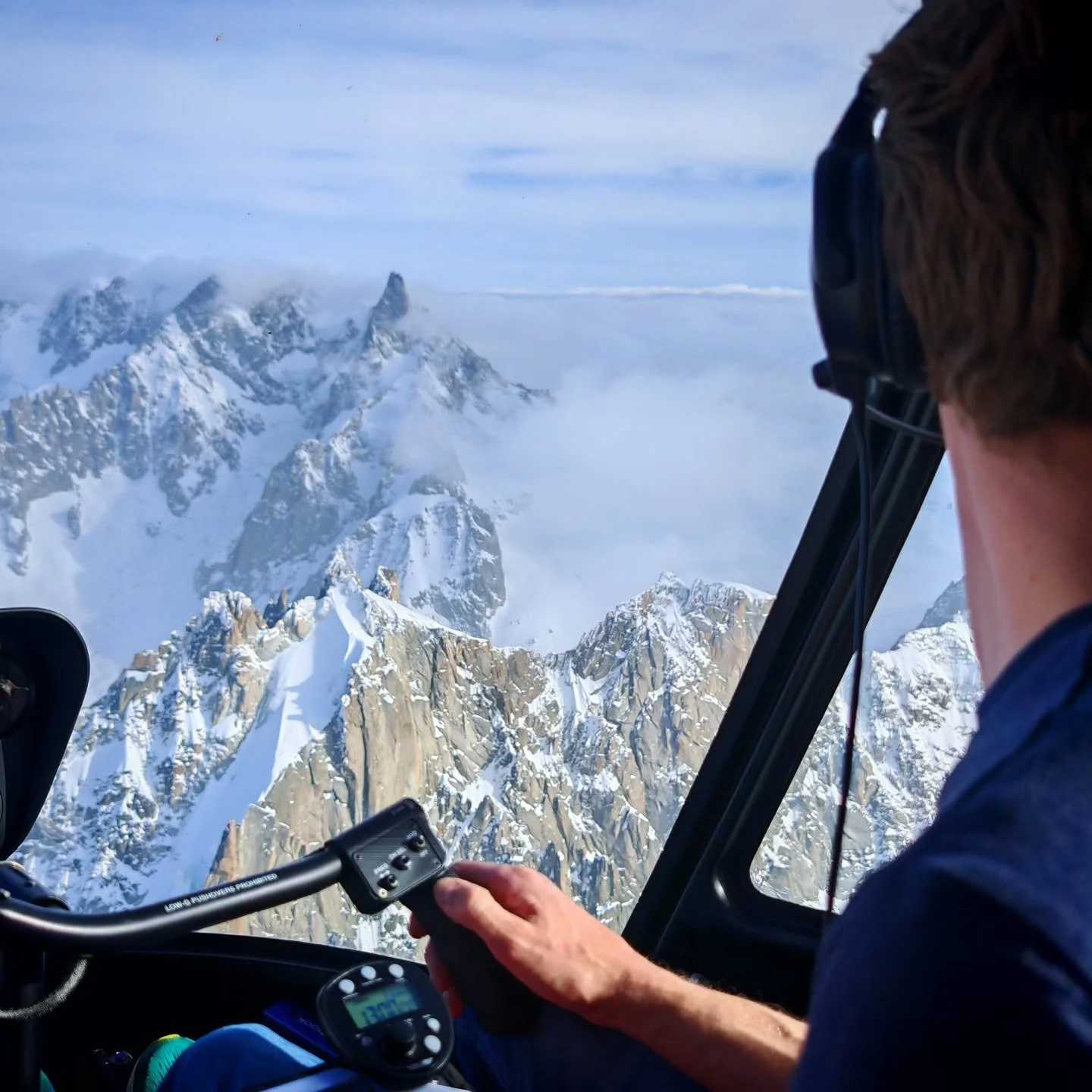 Mountain H&eacute;lico 

http://mountainhelico.com

#Mountain #Helico #Fly #Pilot