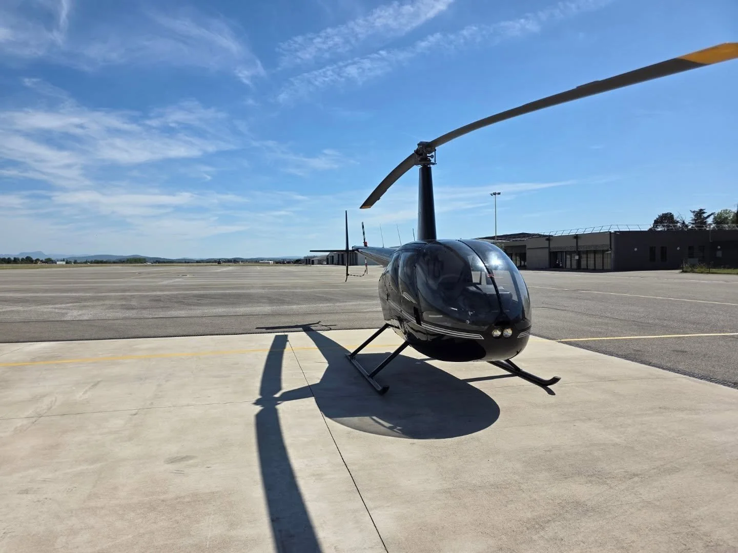 Une belle journ&eacute;e ! 

http://mountainhelico.com

#Helico #Fly #Pilot #RhonesAlpes