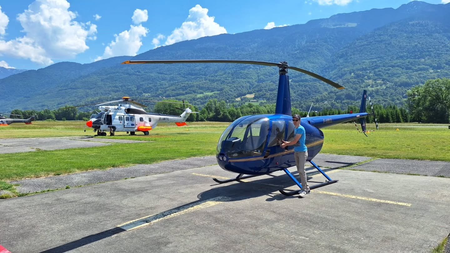 LFKA 

http://mountainhelico.com

#Helico #Fly #Pilot #Passion