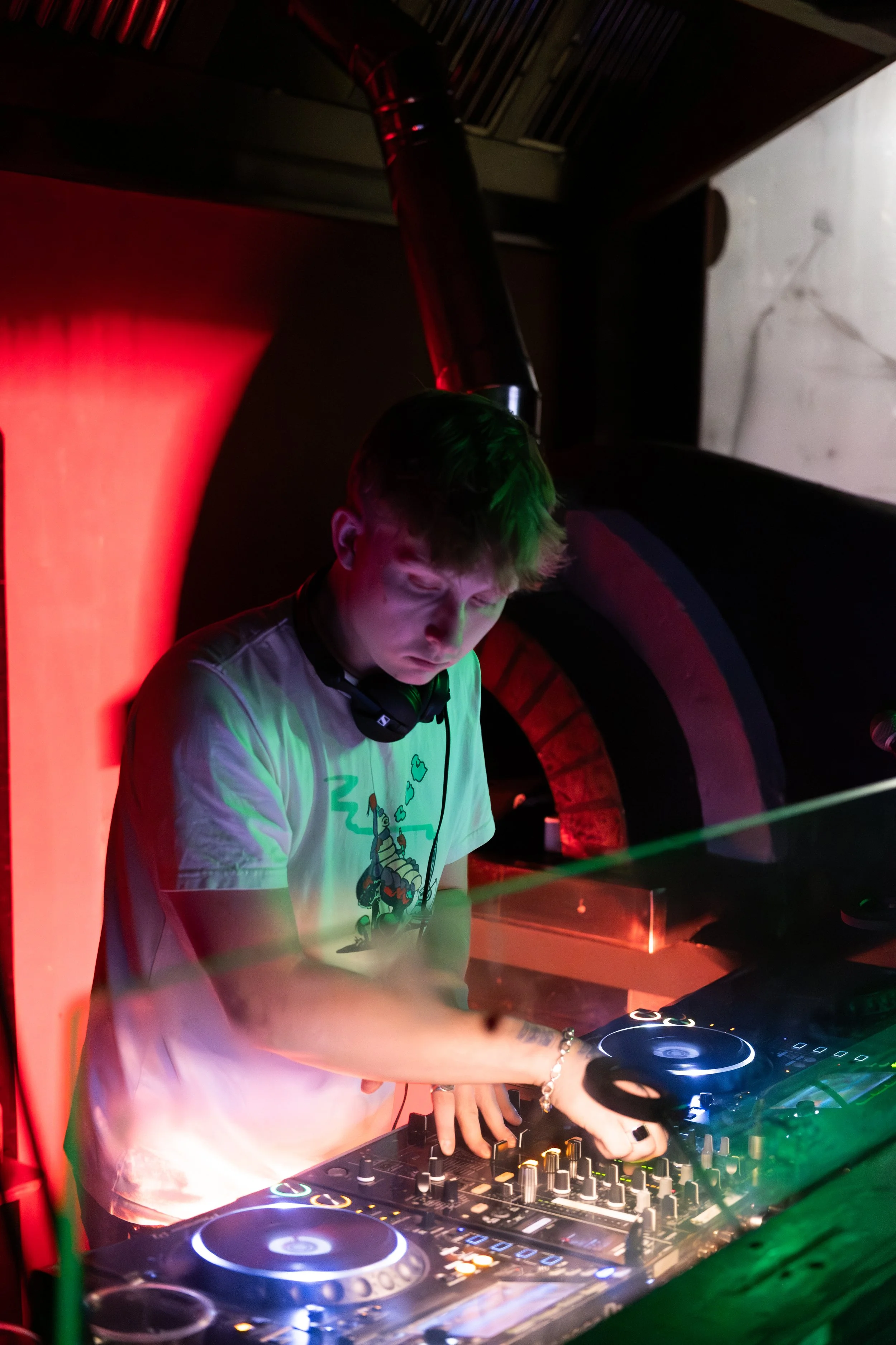 logan portrait 1 .jpg