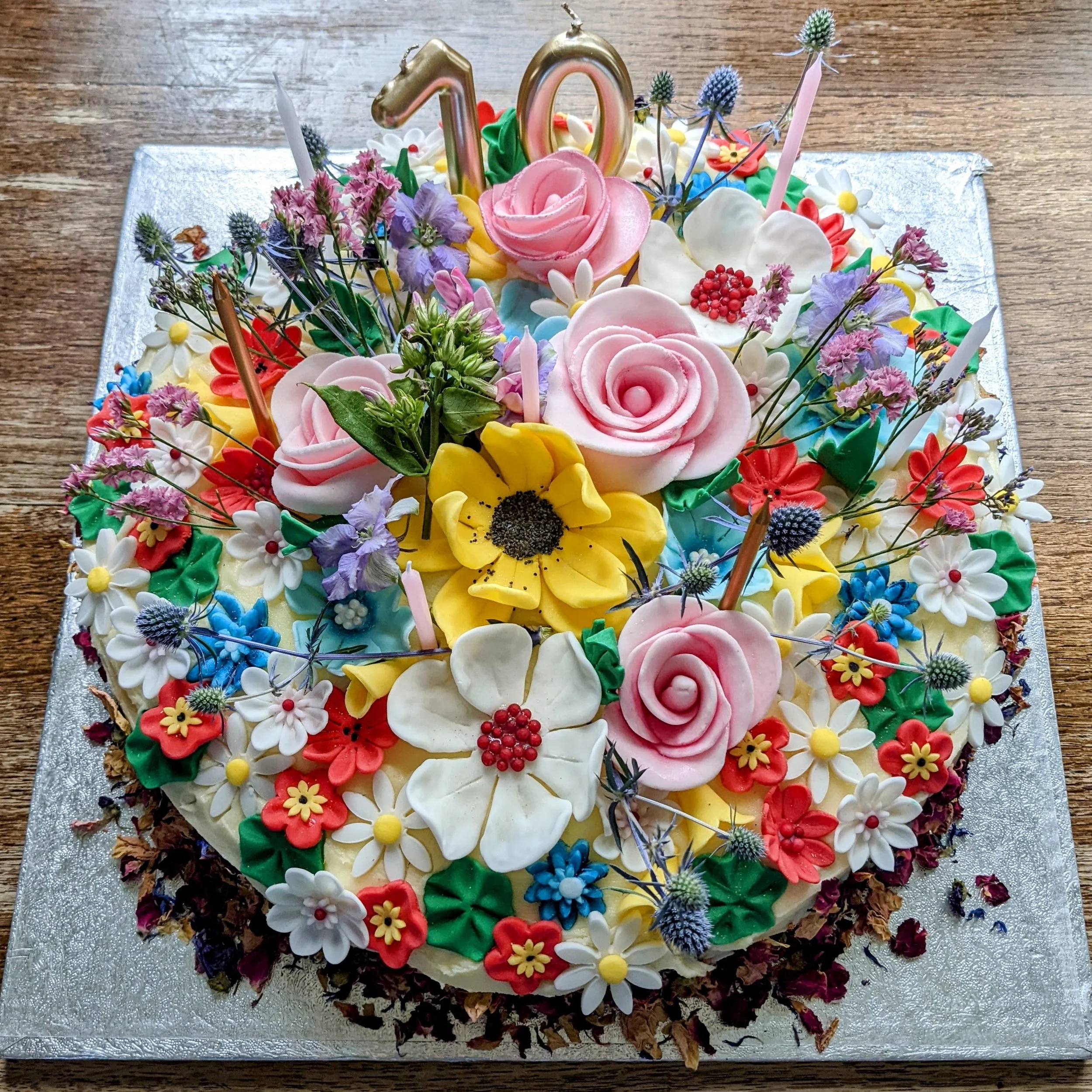 Birthday cake topper (edible)