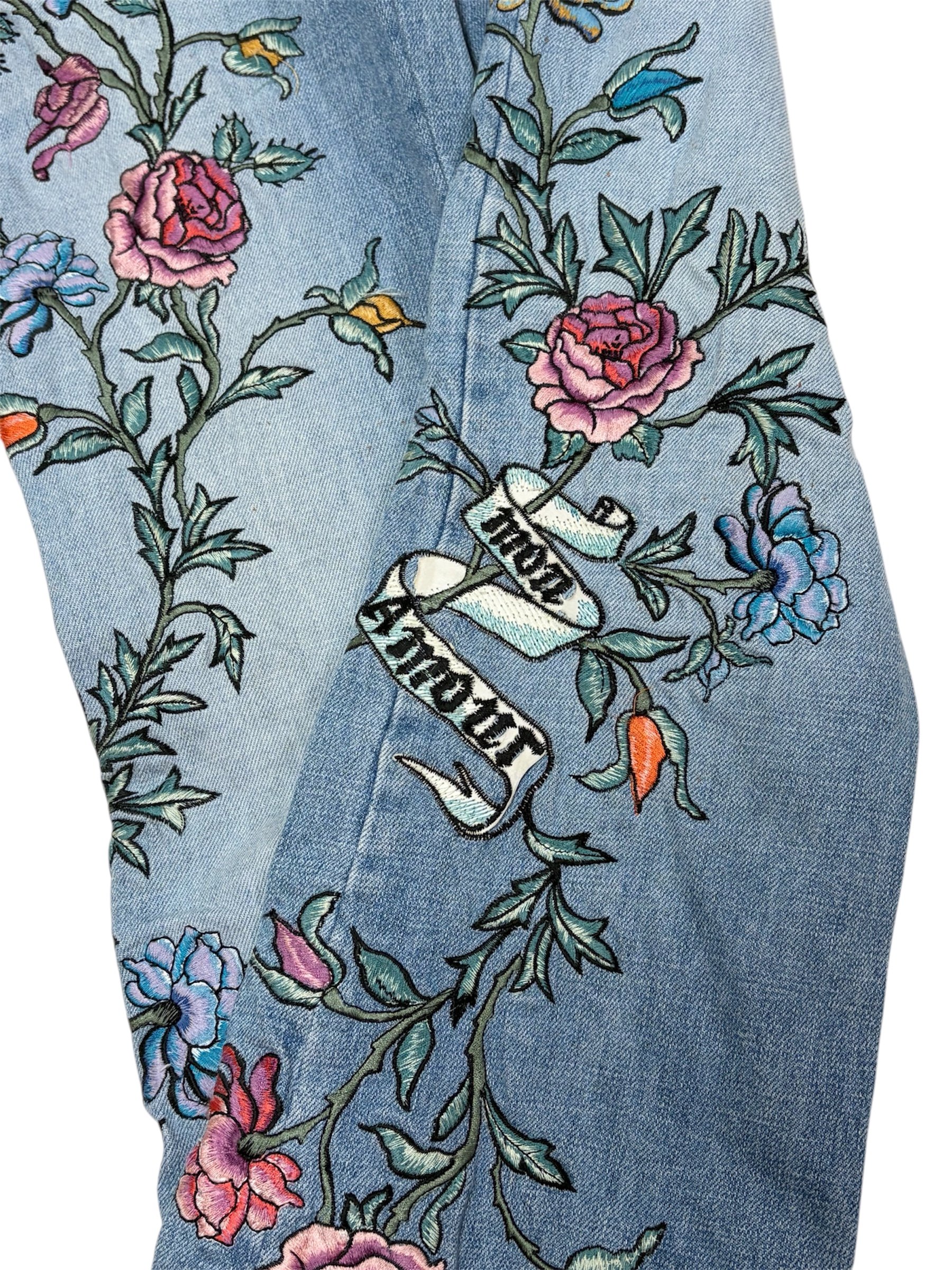ROBERTO CAVALLI FLOWER JEANS4.JPG