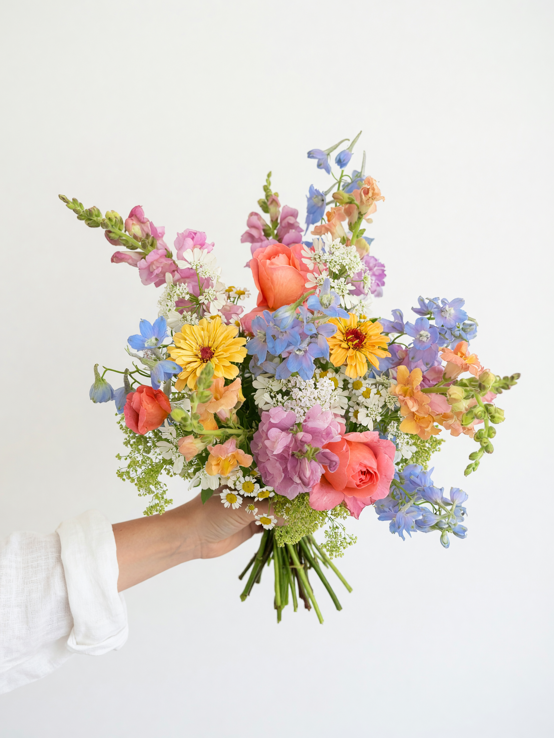 summer+florals+hand+held%3Avase+inspo.png