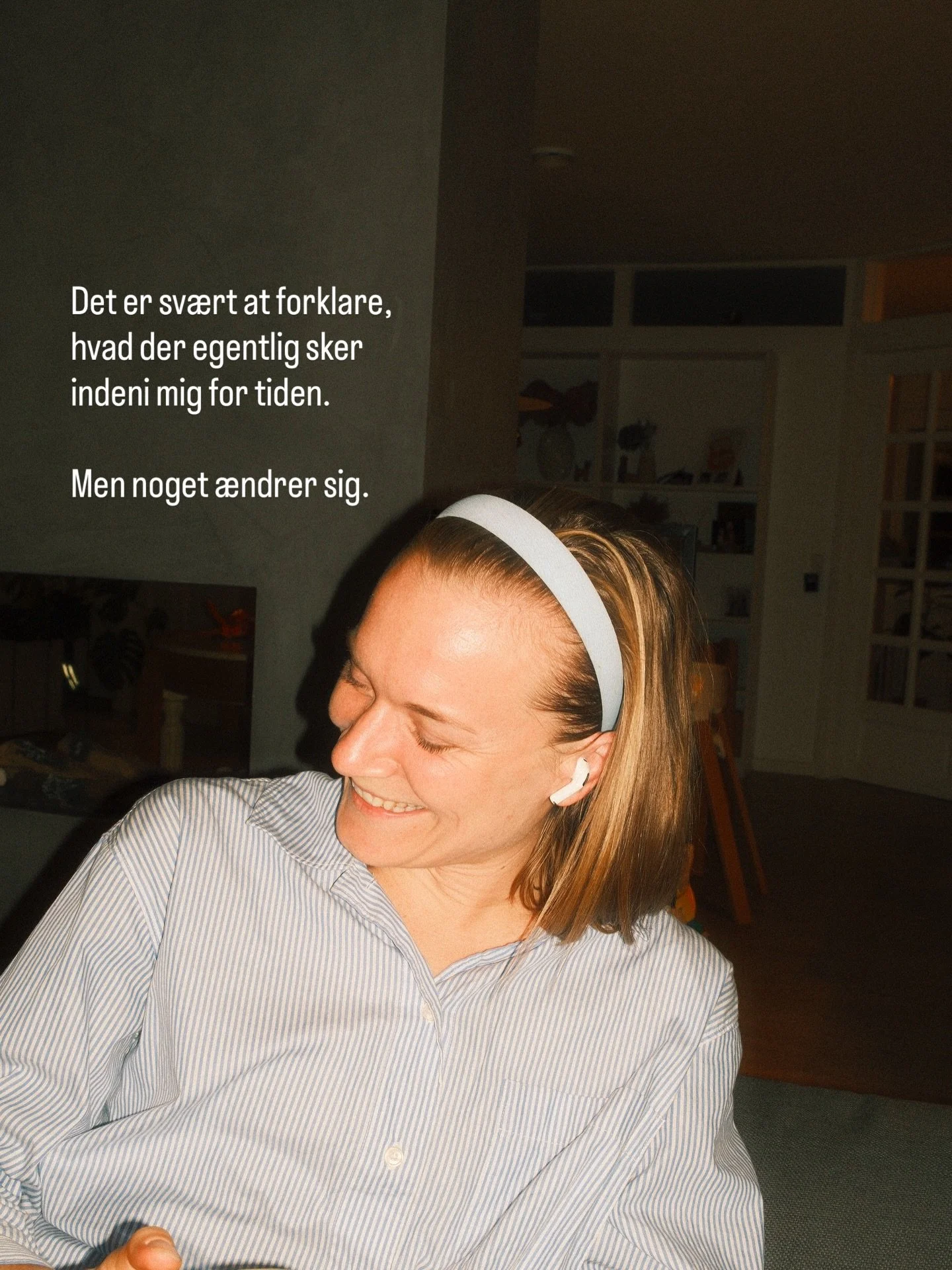 Det er sv&aelig;rt at forklare, 
hvad der egentlig sker indeni mig for tiden&hellip;

L&aelig;s med - mit &oslash;nske er at inspirere ❤️&zwj;🔥🔥💛❤️✨

#selvk&aelig;rlighed #for&aelig;ldreliv #nervesystem #for&aelig;ldreskab #familiecoach