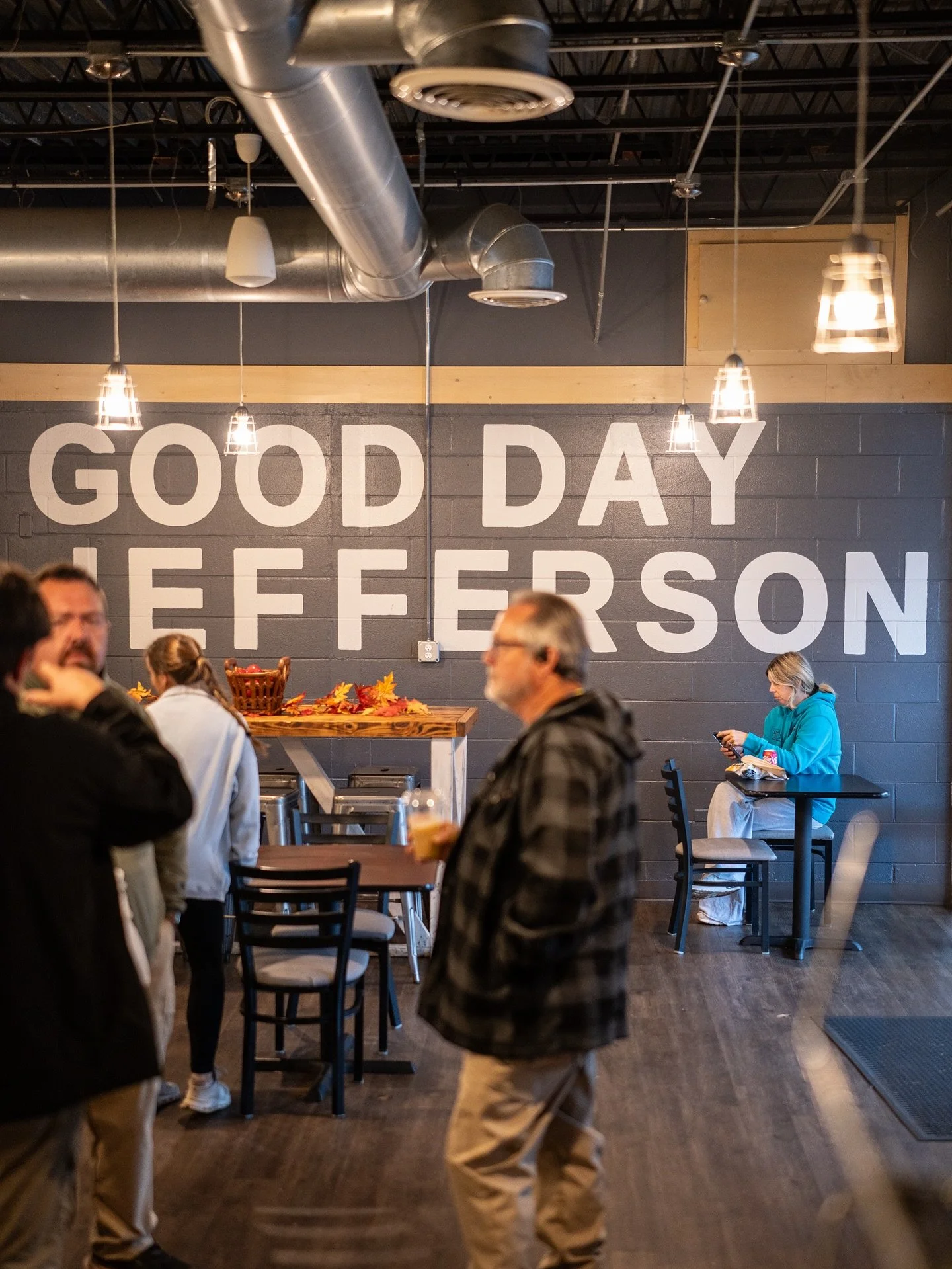 New client alert! 🚨 Just signed on with @cream_and_shuga to take over their social media content and start refreshing their online presence! ☕️ 

Cream &amp; Shuga in Jefferson, GA has a special place in my heart, because it was the first coffee sho