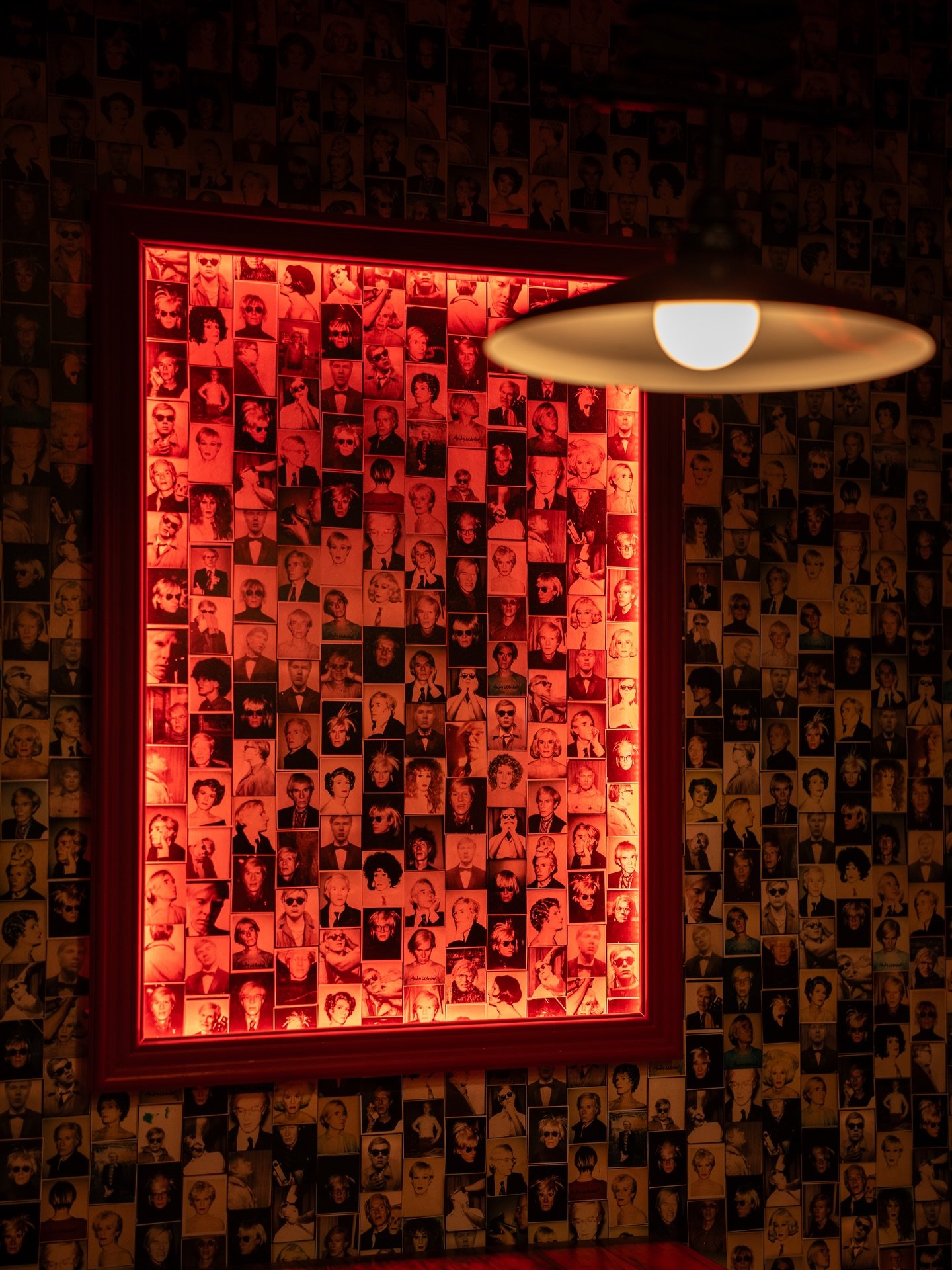 An evening in historic downtown Duluth. 🌇 Can&rsquo;t wait to officially live somewhere with entertainment, culture and endless great food like @lrburgerga 🍔 This chicken club and salad were superb. 🥗