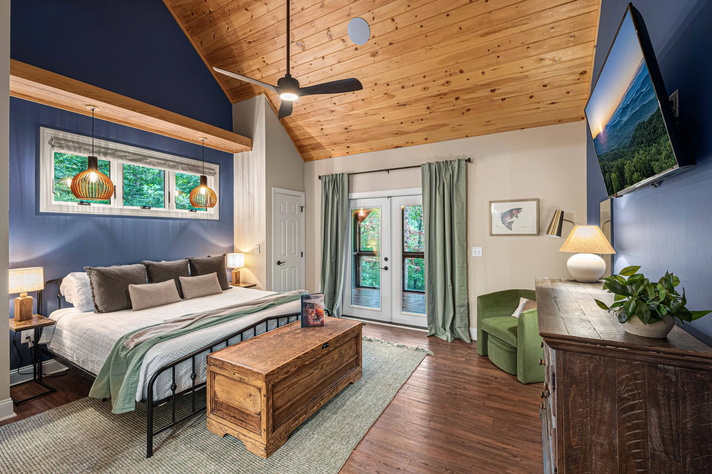 short term rental bedroom design