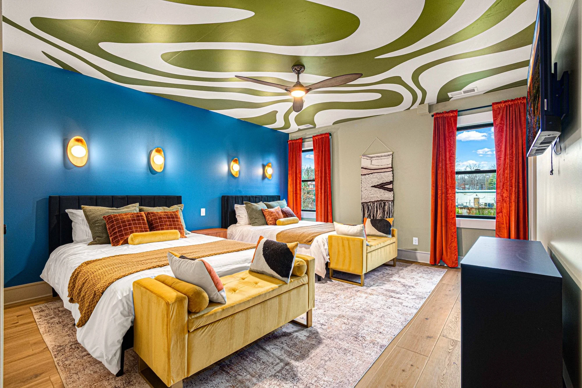 2nd level bedroom 3 (5).jpg
