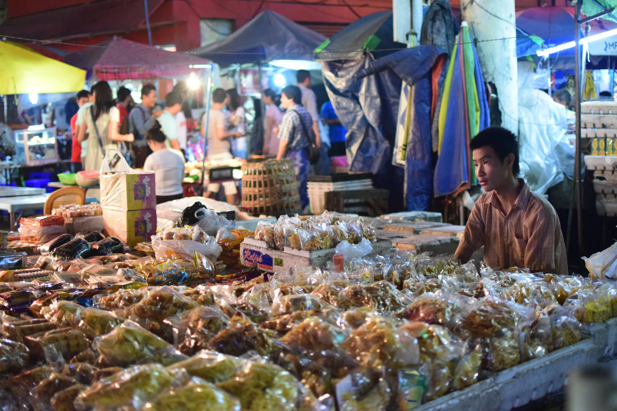 myanmar_yangon-night-market_01.JPG