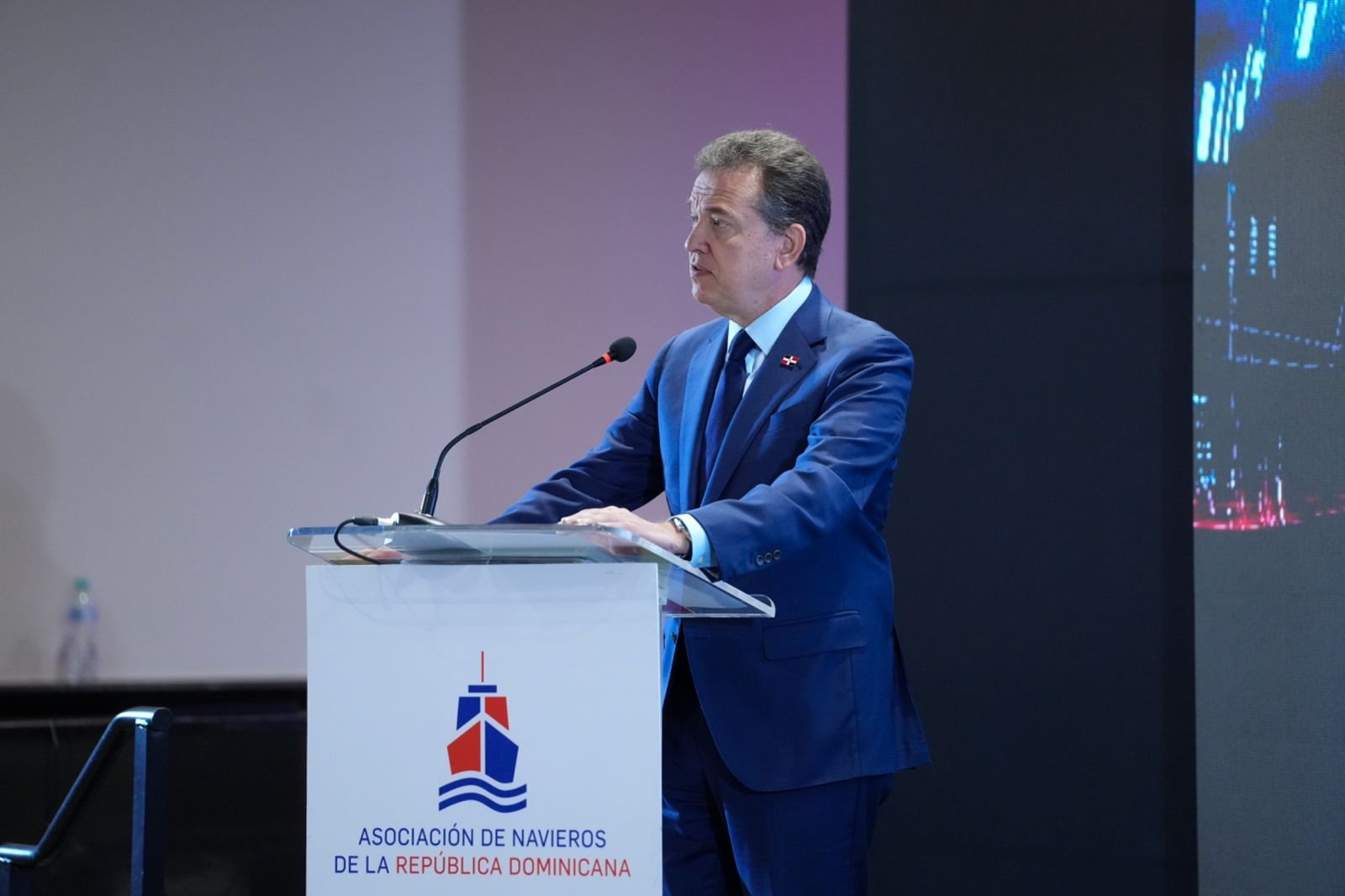 Ministro Ito Bisonó afirma que República Dominicana se consolida como hub industrial y logístico confiable en el nuevo orden global