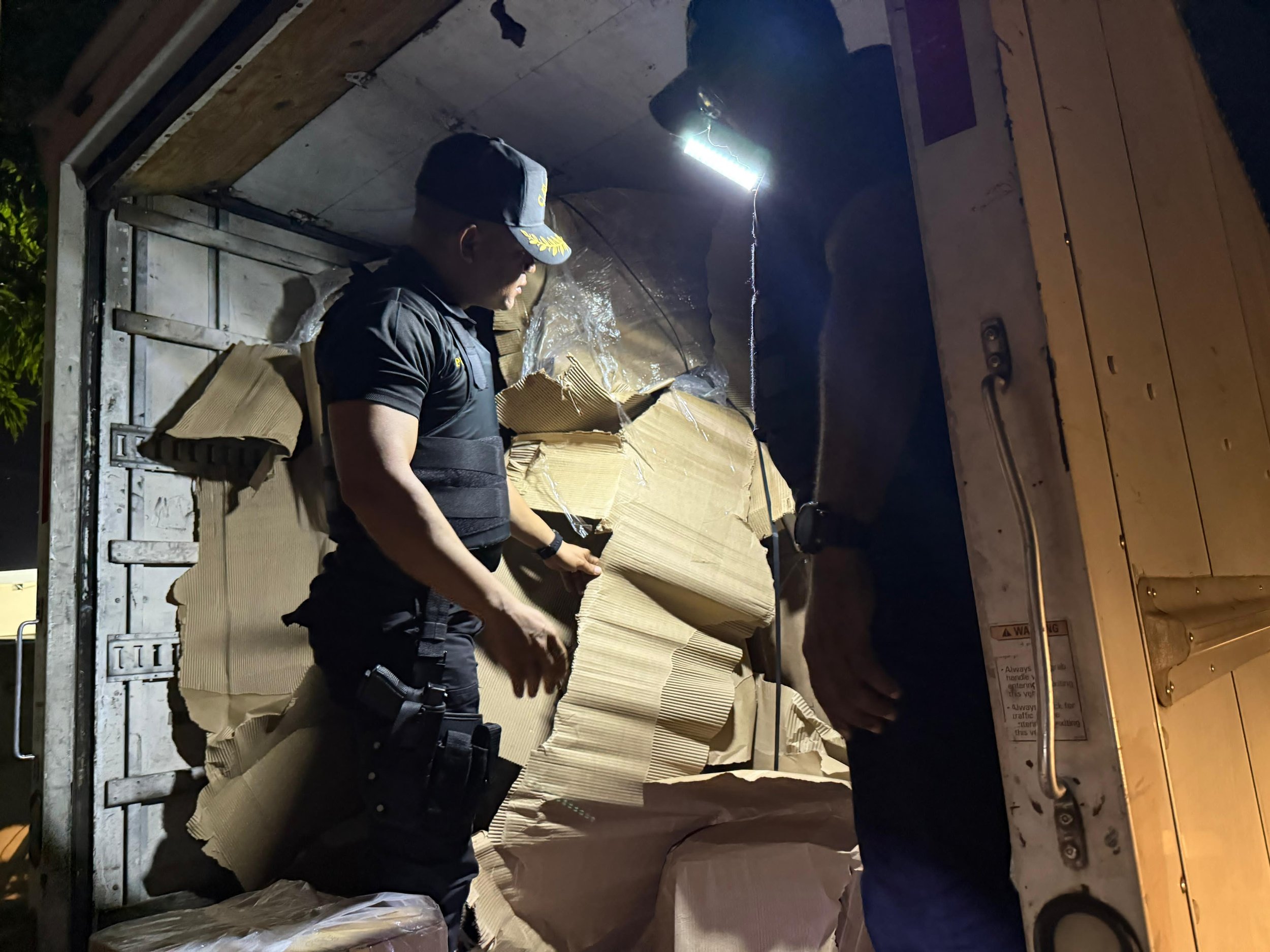 CECCOM incauta 3.3 millones de cigarrillos de contrabando en La Vega