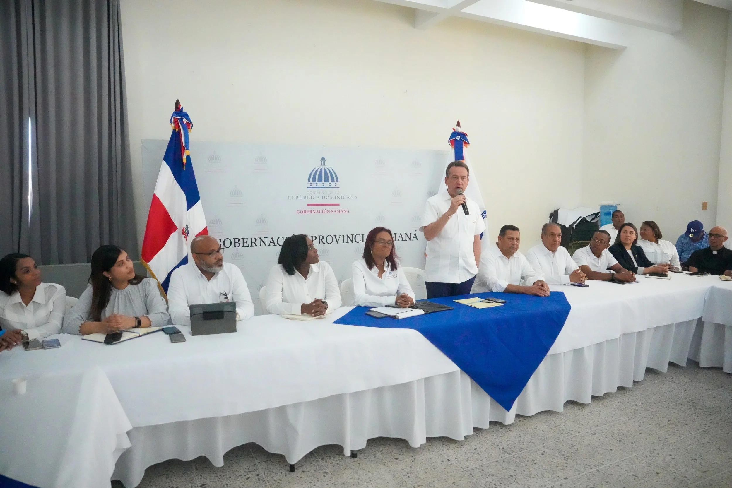 Ministro Ito Bisonó encabeza jornada de trabajo en Samaná como parte del programa #ElGobiernoEnLasProvincias