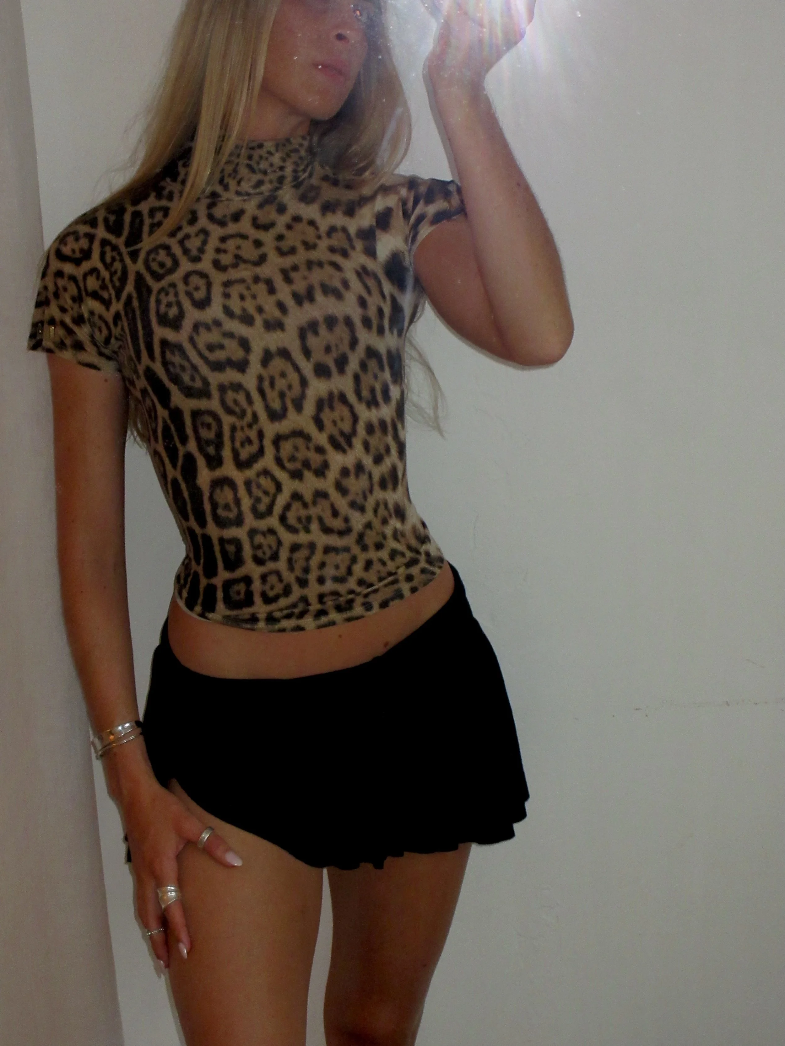 Facetune_11-06-2026-22-35-49.jpg