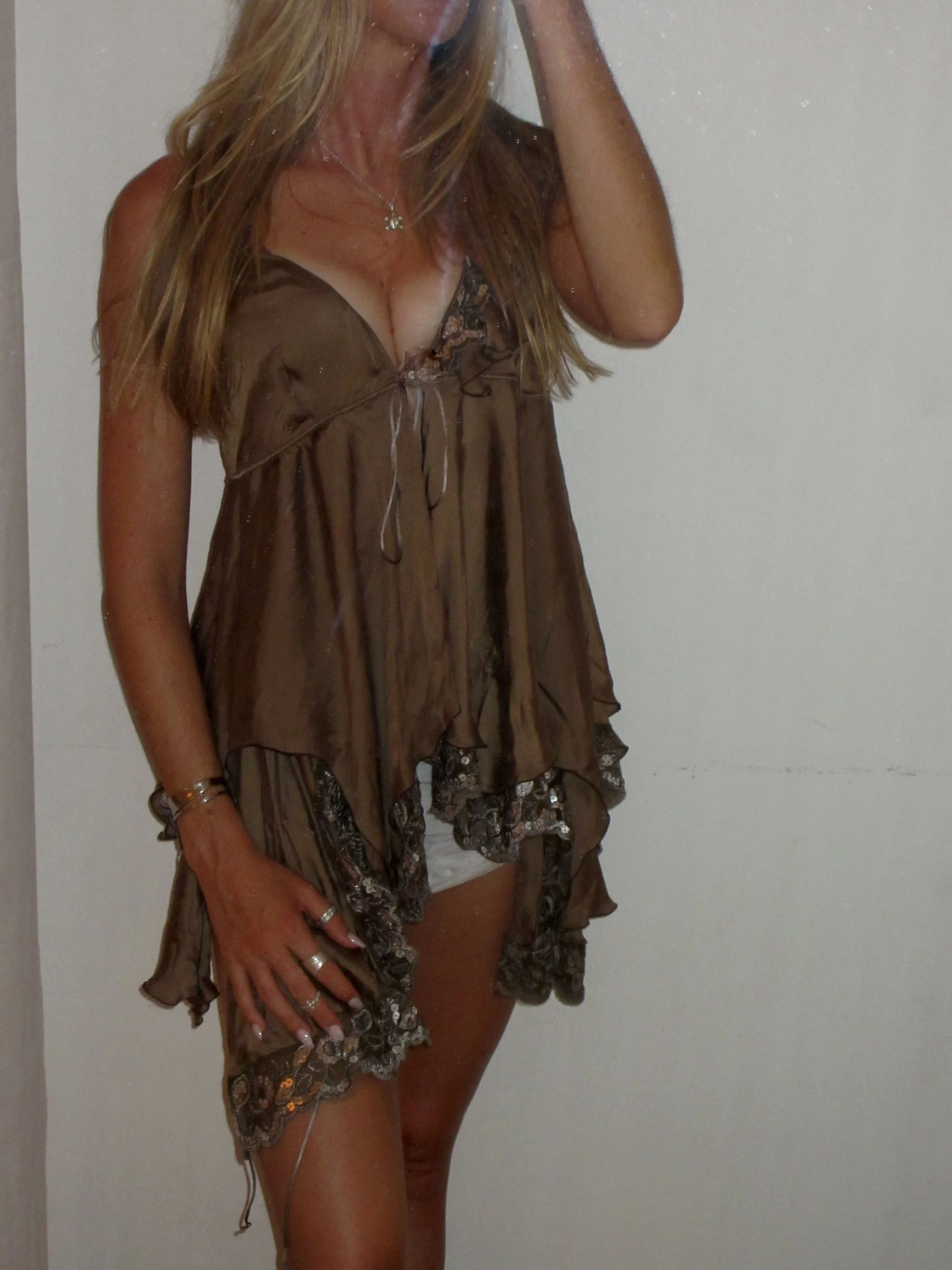 Facetune_11-06-2026-22-31-16.jpg