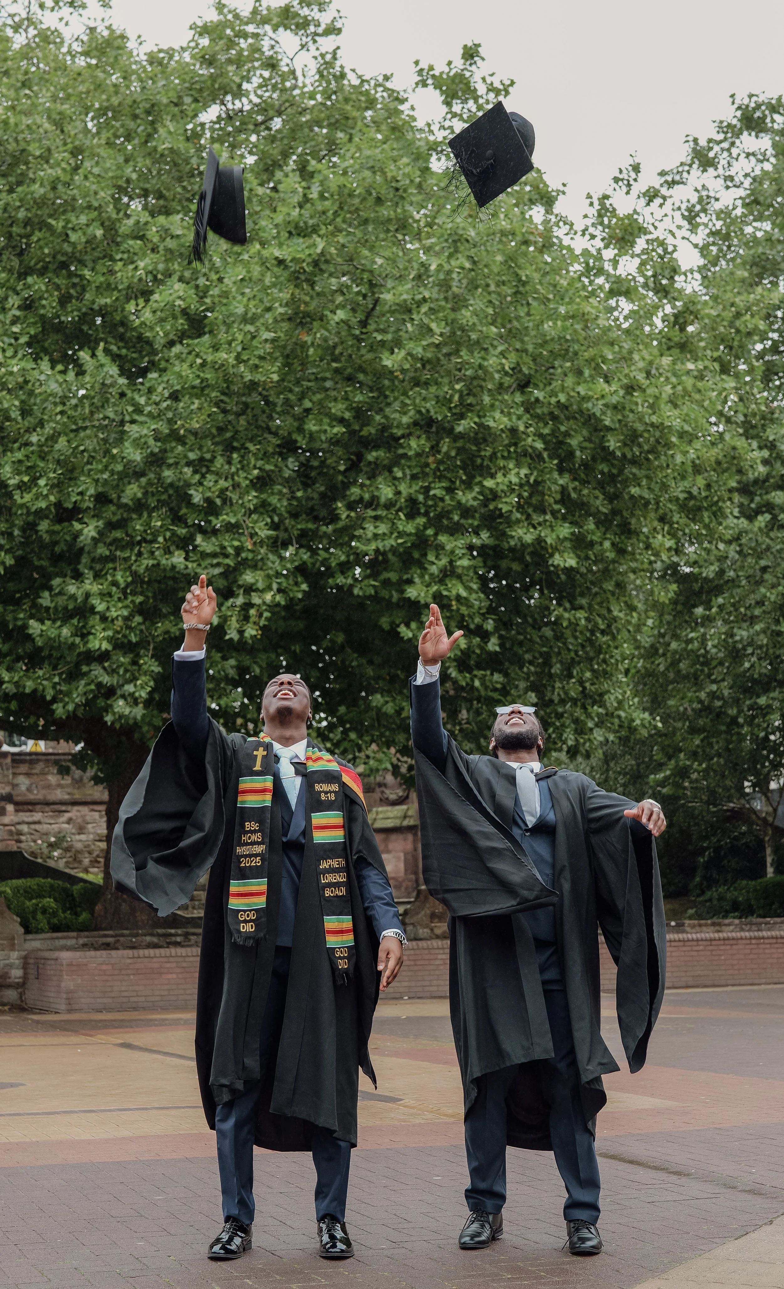 Graduation 2025-04.jpg