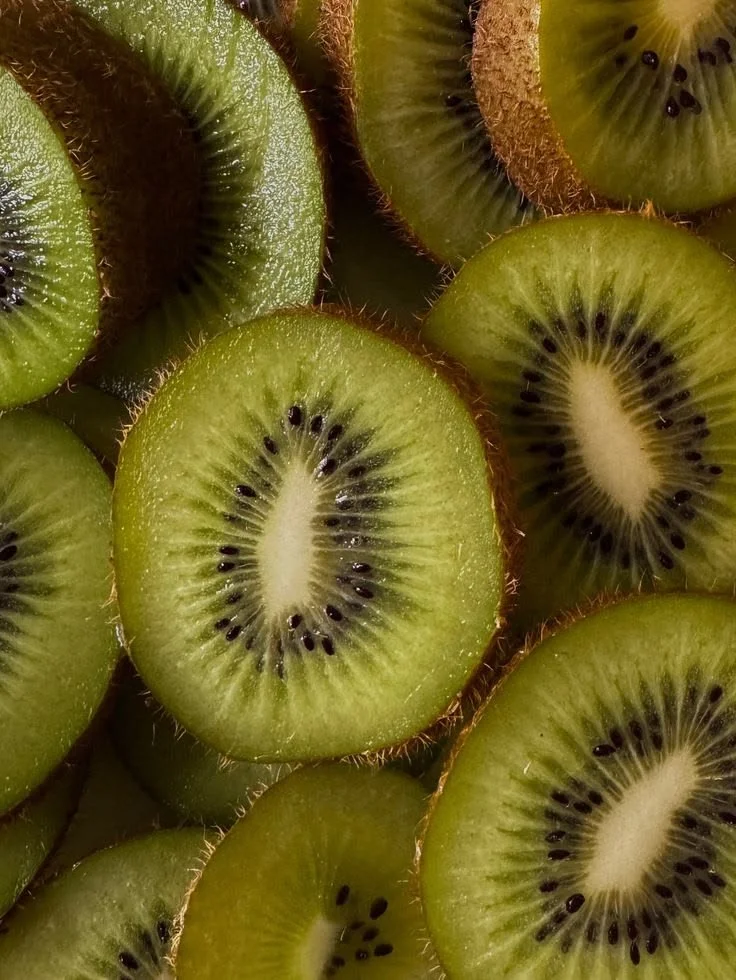 Why Kiwi Is One of the Best Fruits to Eat During Pregnancy