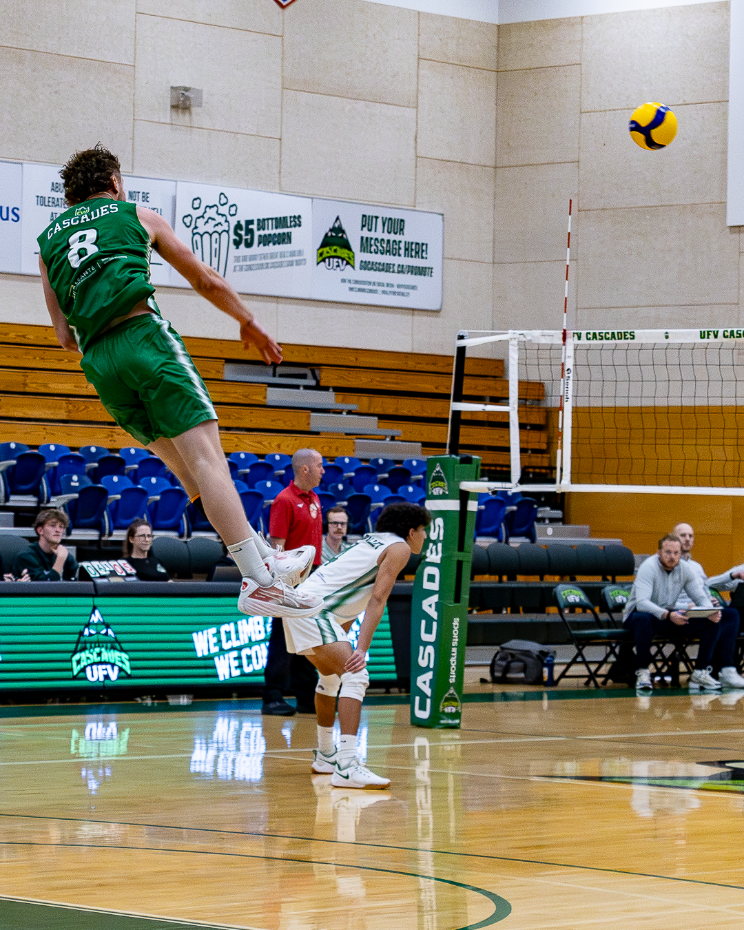 Mens Volleyball UFVvsUBC-16.png