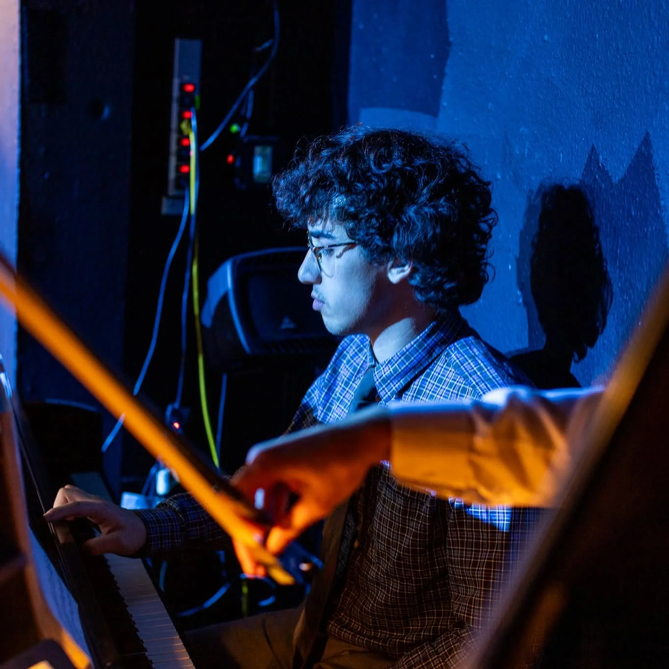 People are RAVING about our orchestra on The Fantasticks! Under the musical direction of @robbygoodmusic, our dream quartet is tucked into the corner of the li'l stage at The MAIN making GORGEOUS sounds. The ultimate proof? The last song number is ca