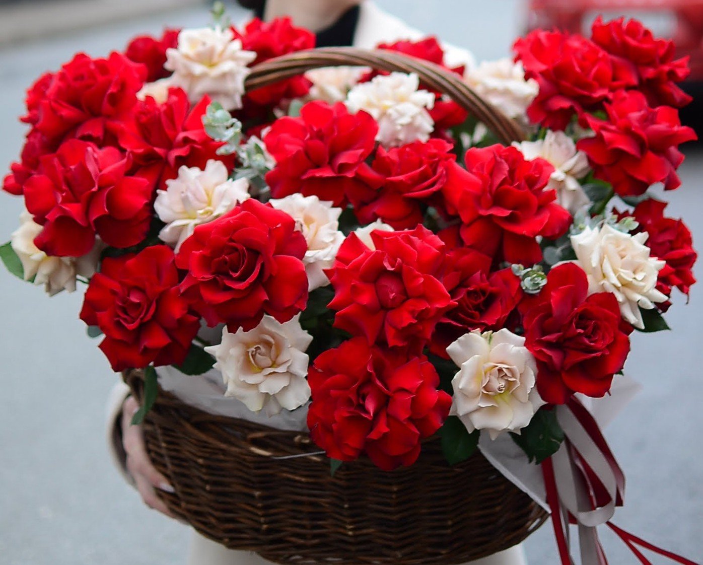 Fancy You Rose Basket