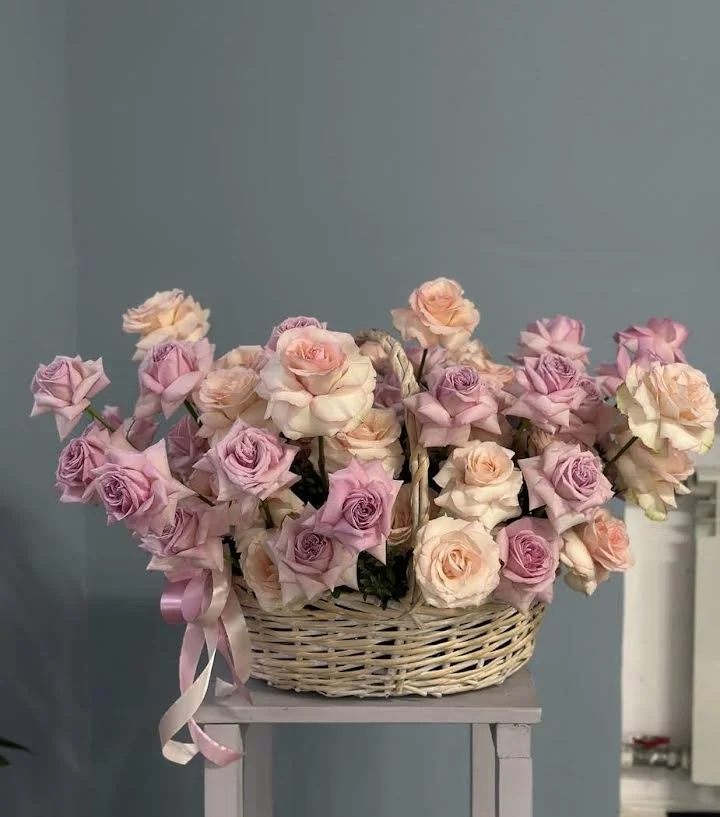 Roses Royale Basket